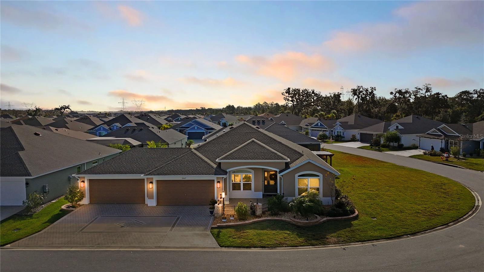 VILLAGES/SOUTHERN OAKS UN #99 - Residential