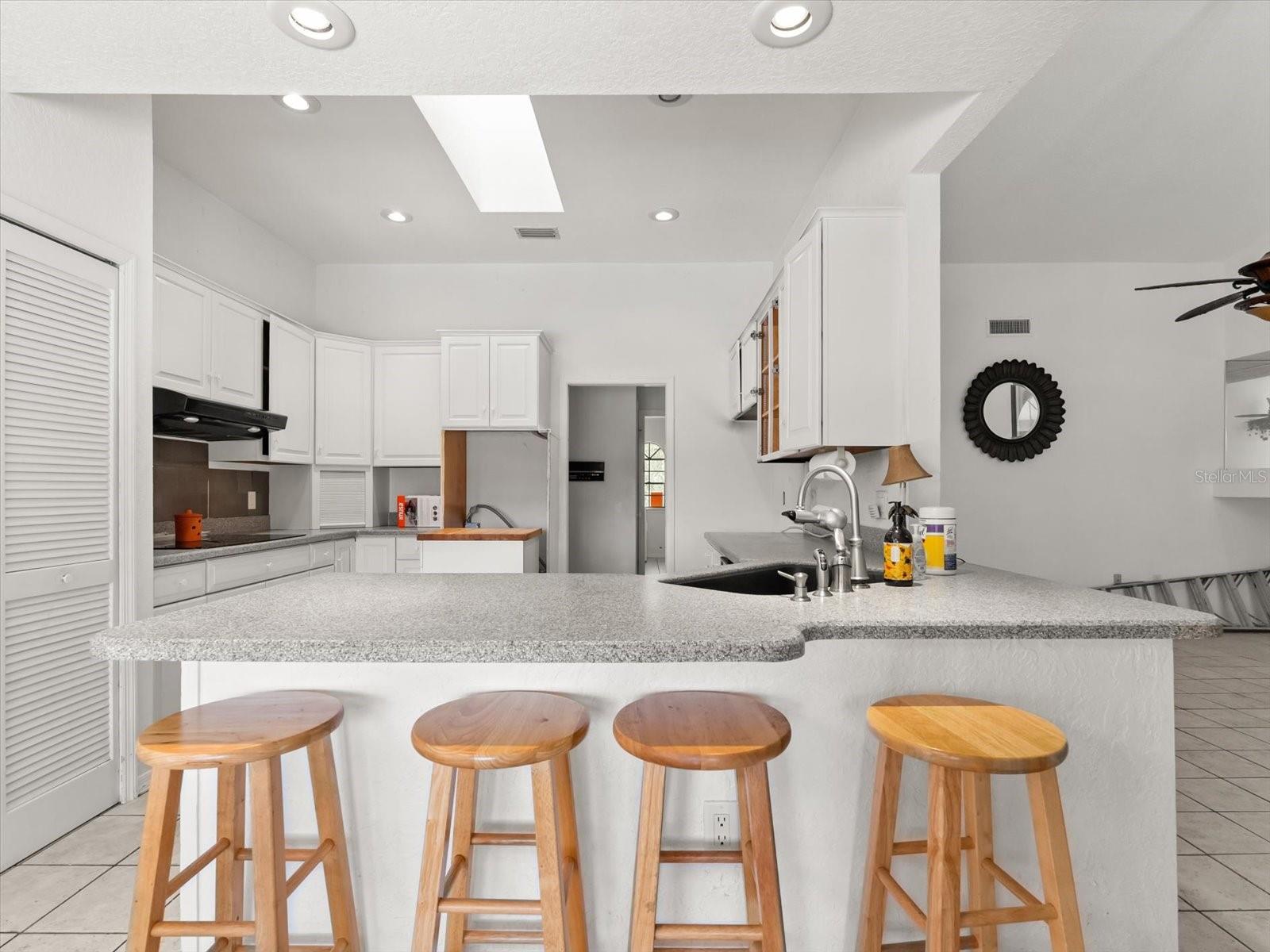 BAY HILL SEC 11 - Residential