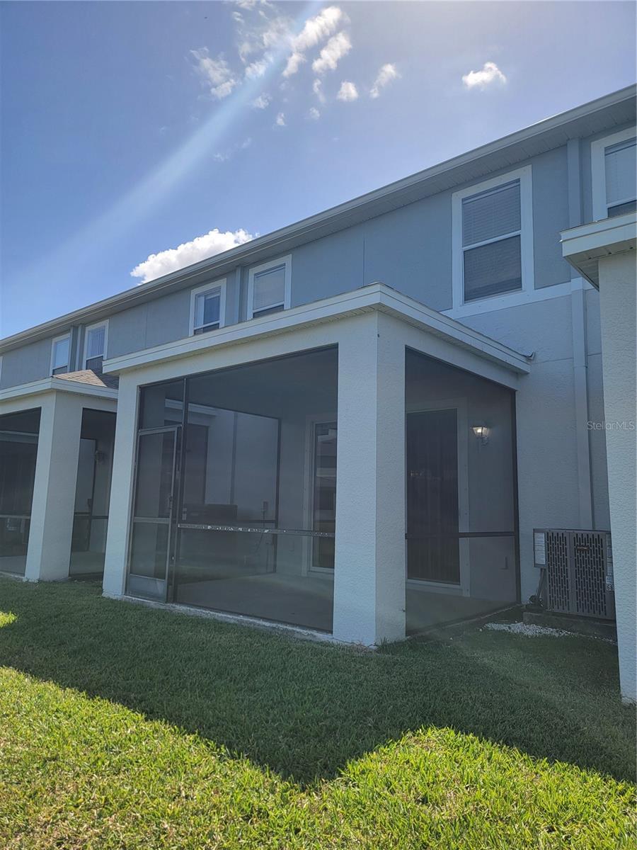 SAWGRASS VILLAGE - Residential