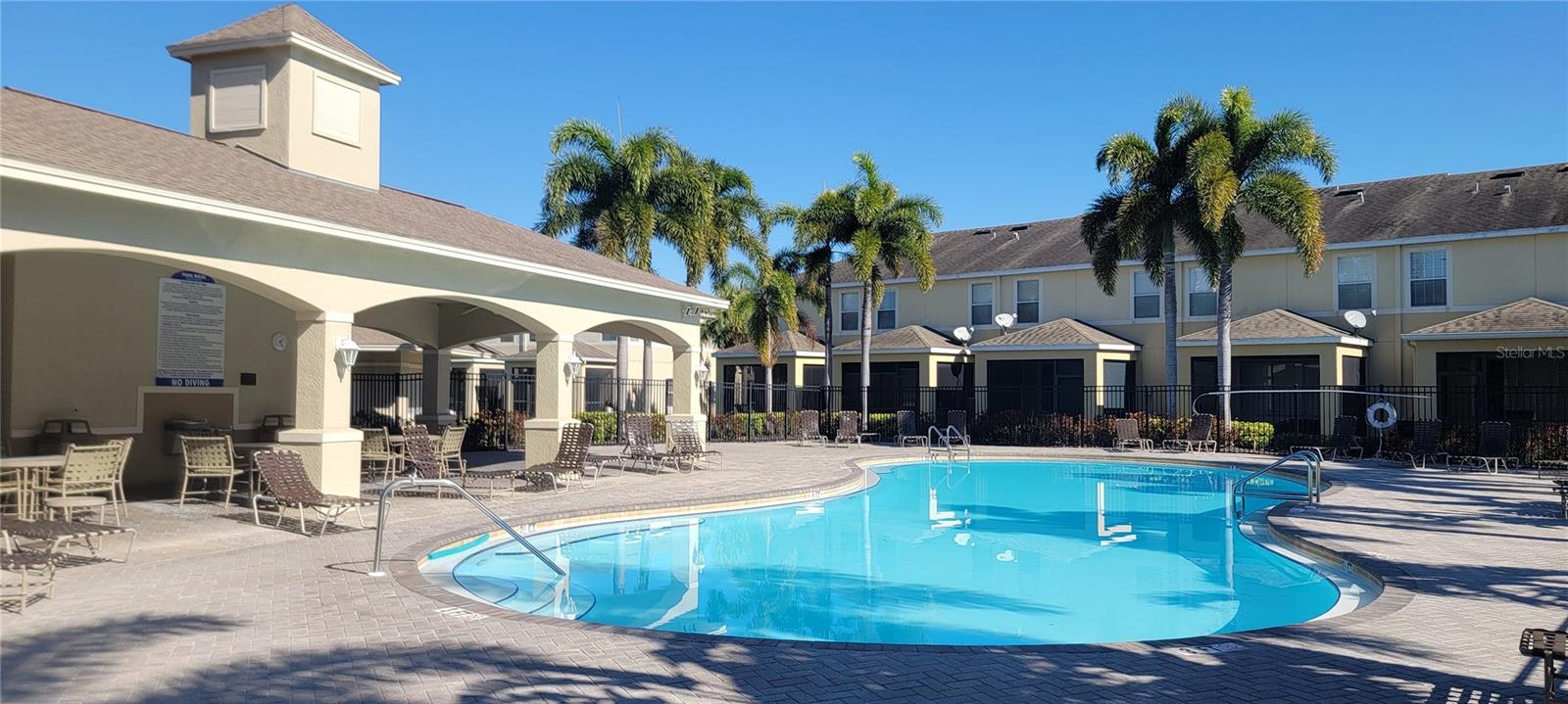 SAWGRASS VILLAGE - Residential