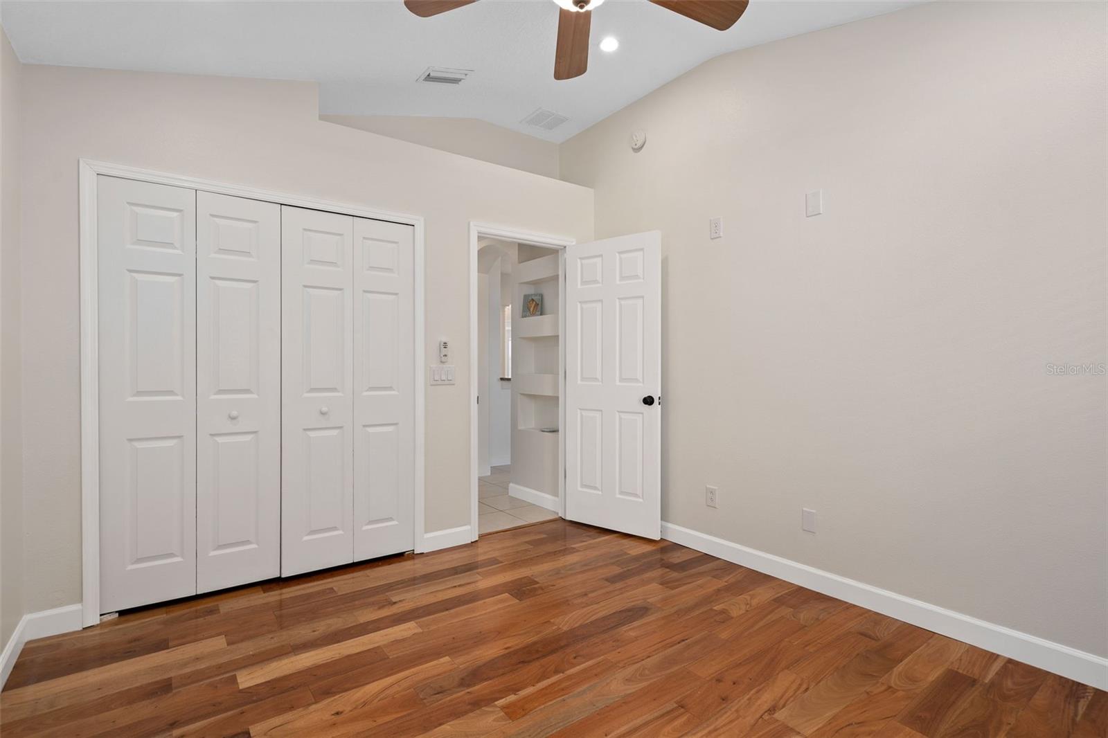 FAIRWAYS AT MT PLYMOUTH PH 03 LT 115 PB 04 - Residential