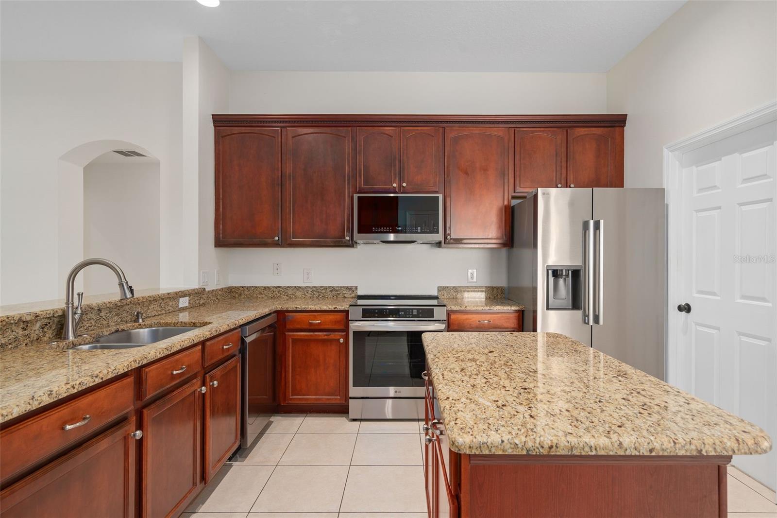 FAIRWAYS AT MT PLYMOUTH PH 03 LT 115 PB 04 - Residential