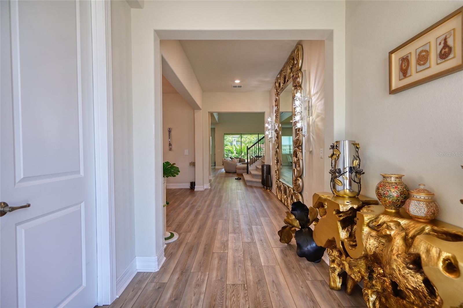 8059 LEAF GROVE CIRCLE