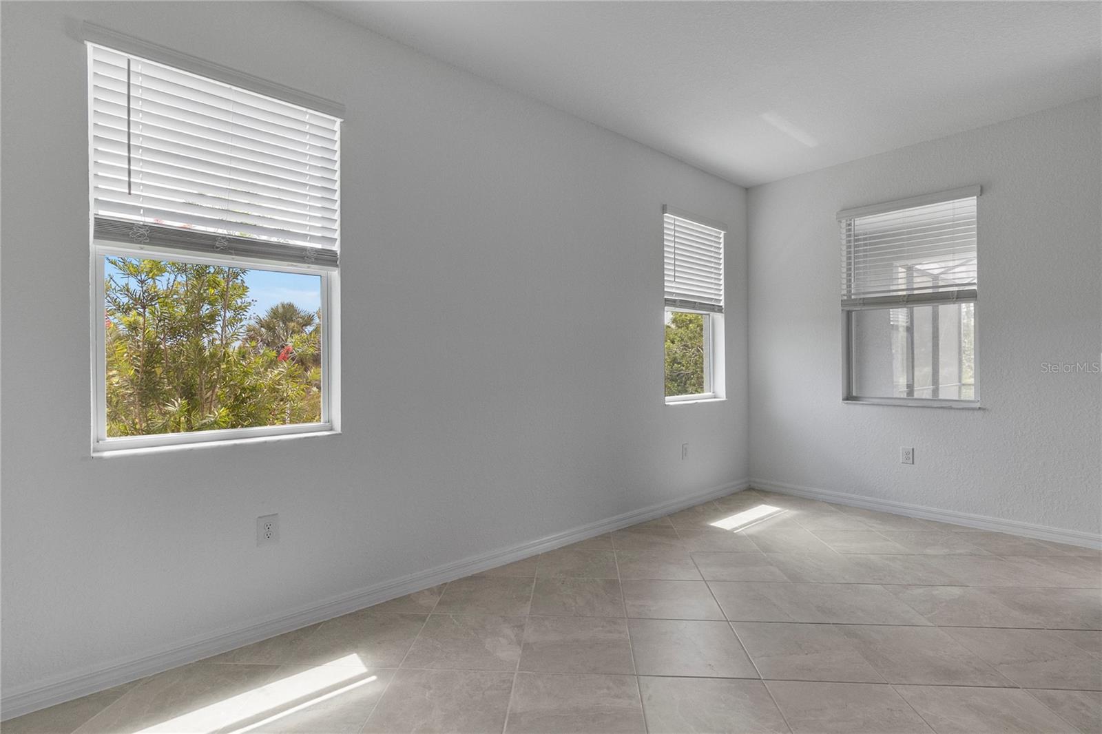 ANTIGUA/WELLEN PARK - Residential