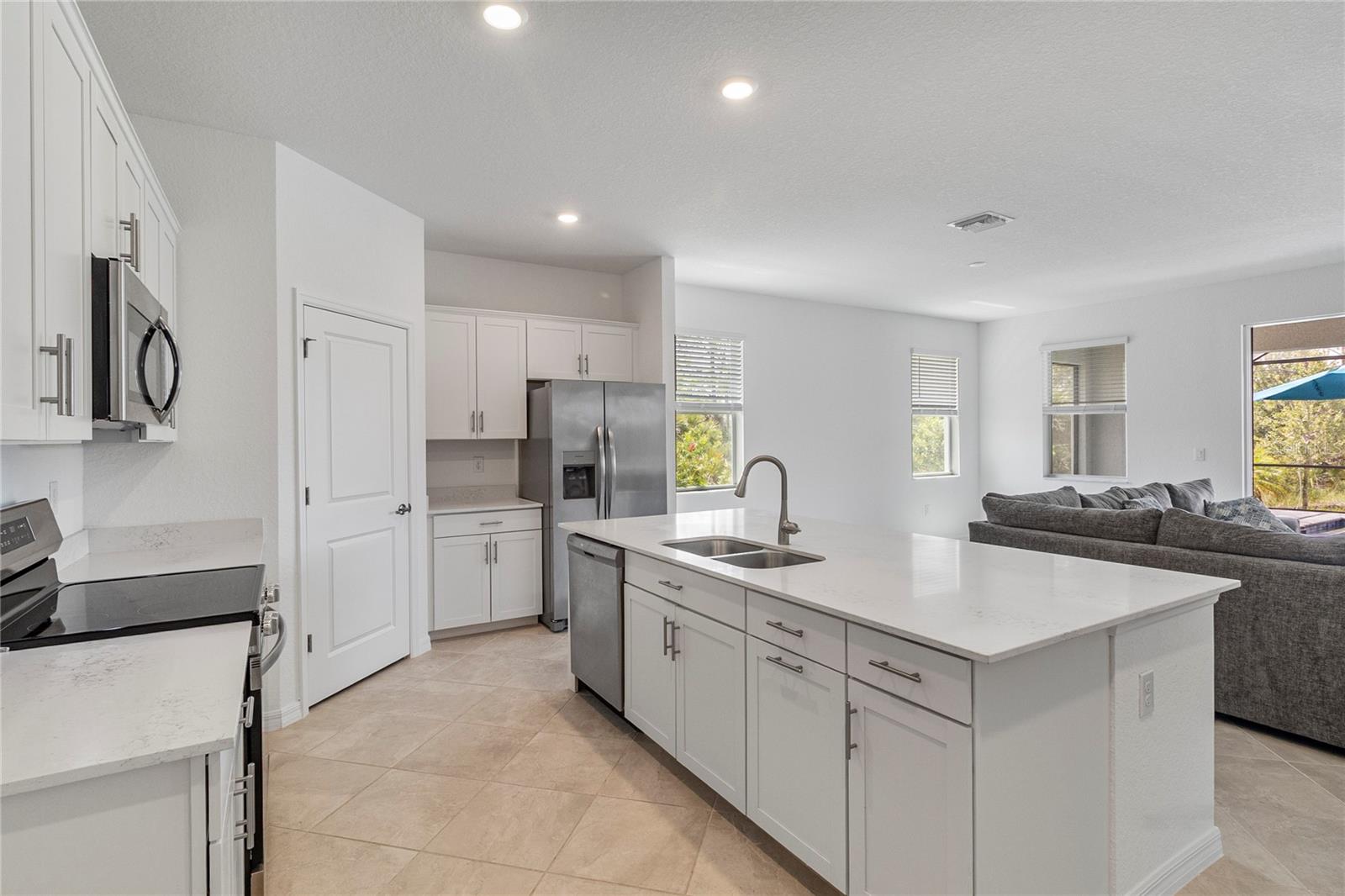 ANTIGUA/WELLEN PARK - Residential