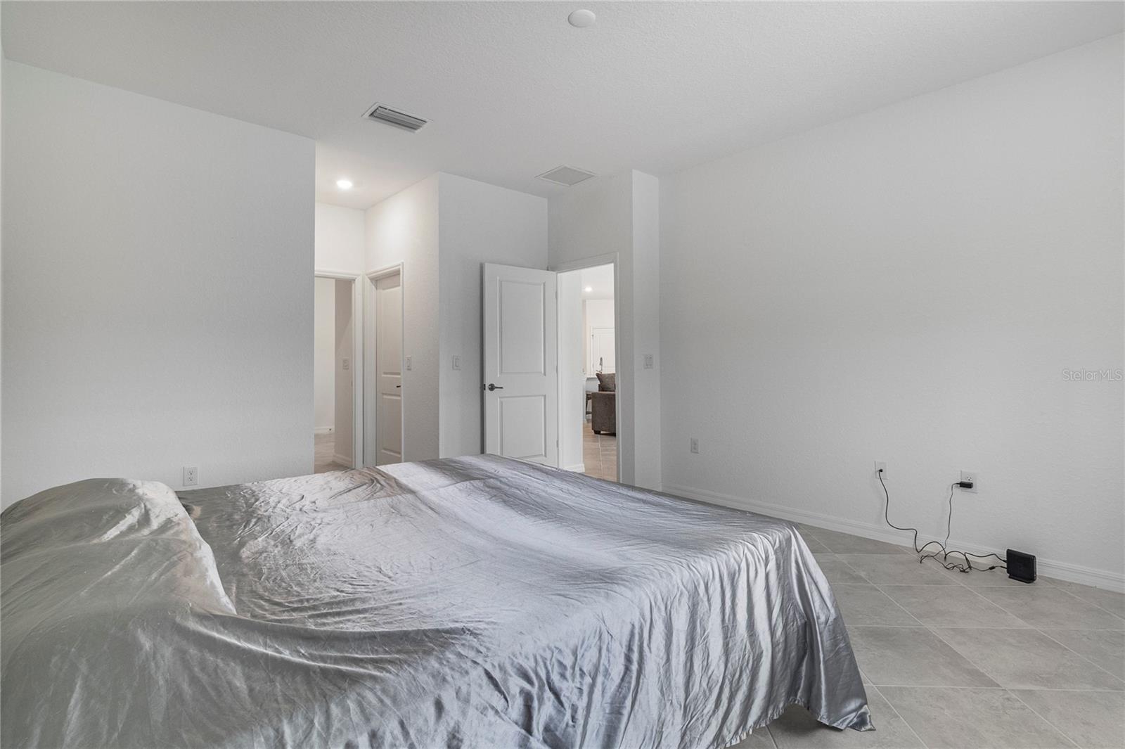 ANTIGUA/WELLEN PARK - Residential