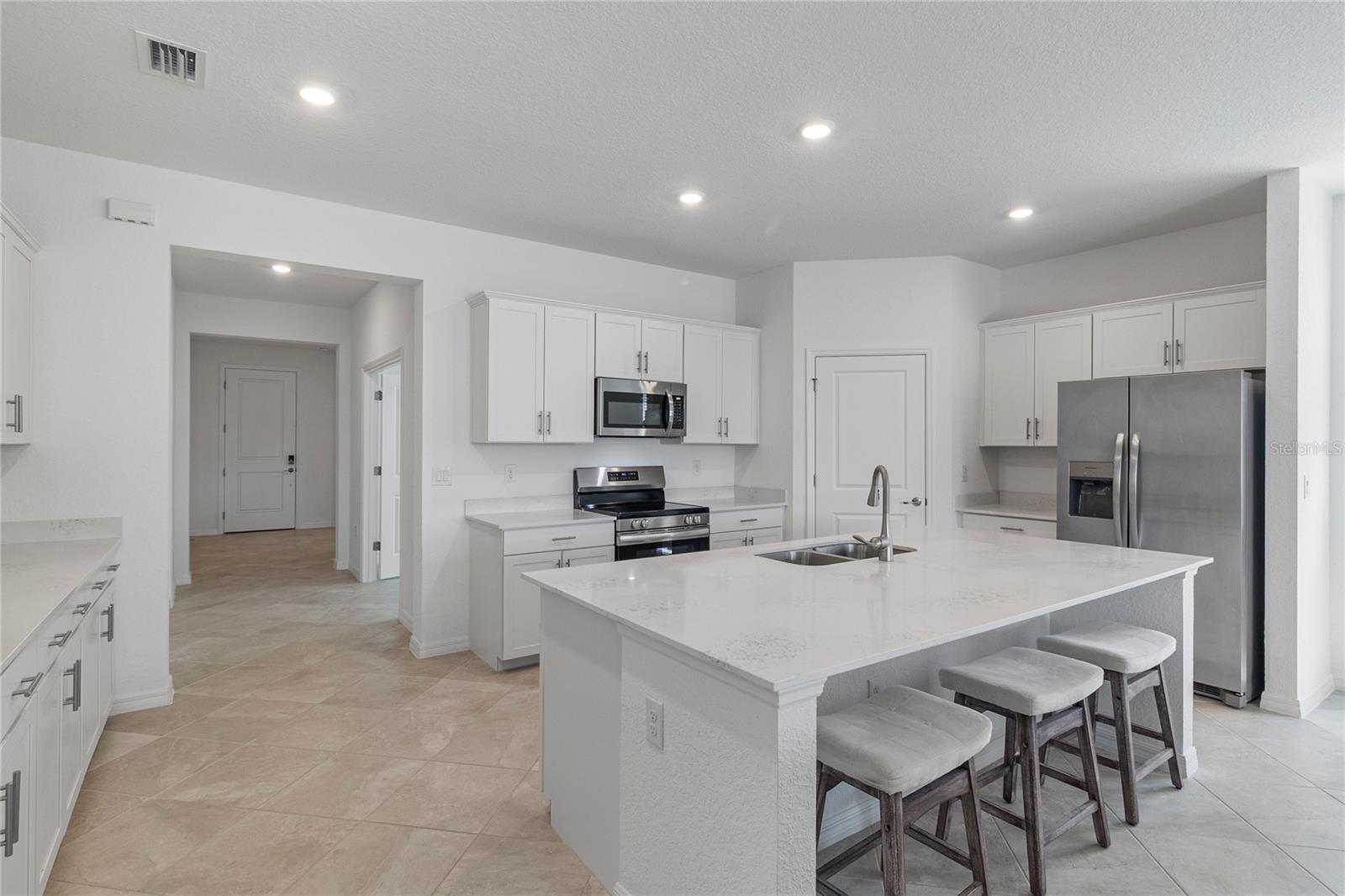 ANTIGUA/WELLEN PARK - Residential