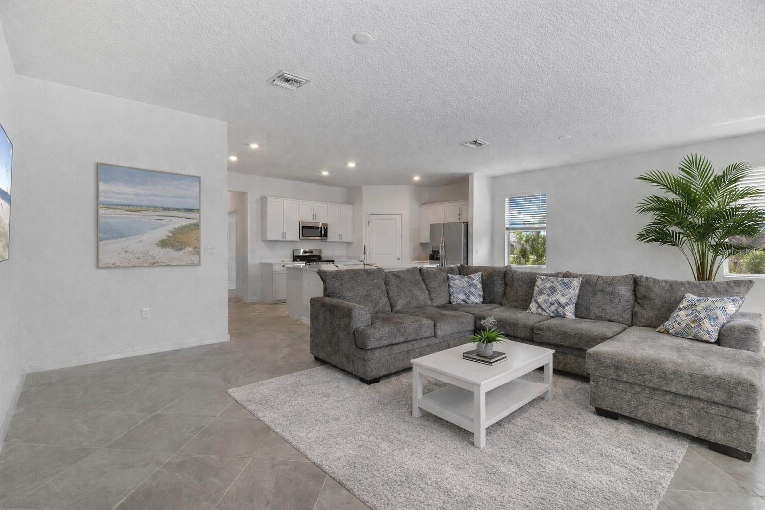 ANTIGUA/WELLEN PARK - Residential