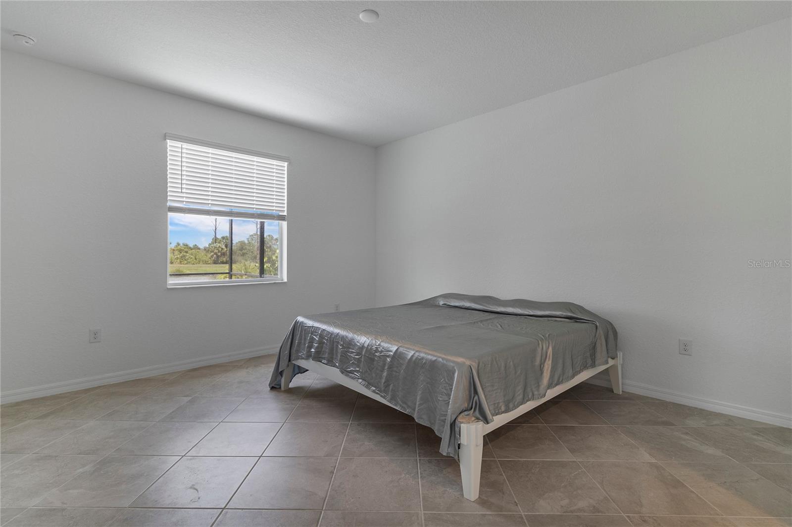 ANTIGUA/WELLEN PARK - Residential