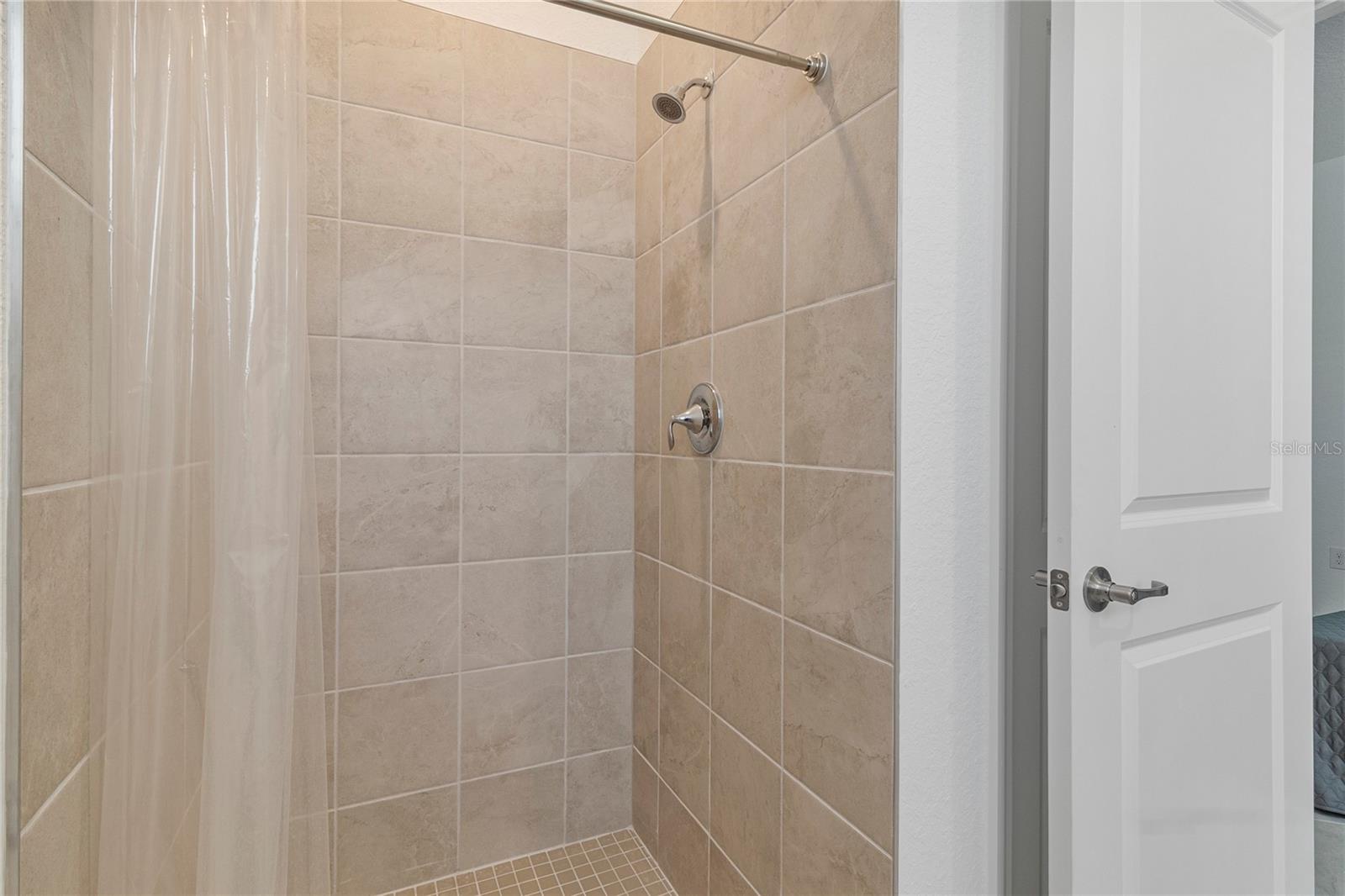 ANTIGUA/WELLEN PARK - Residential