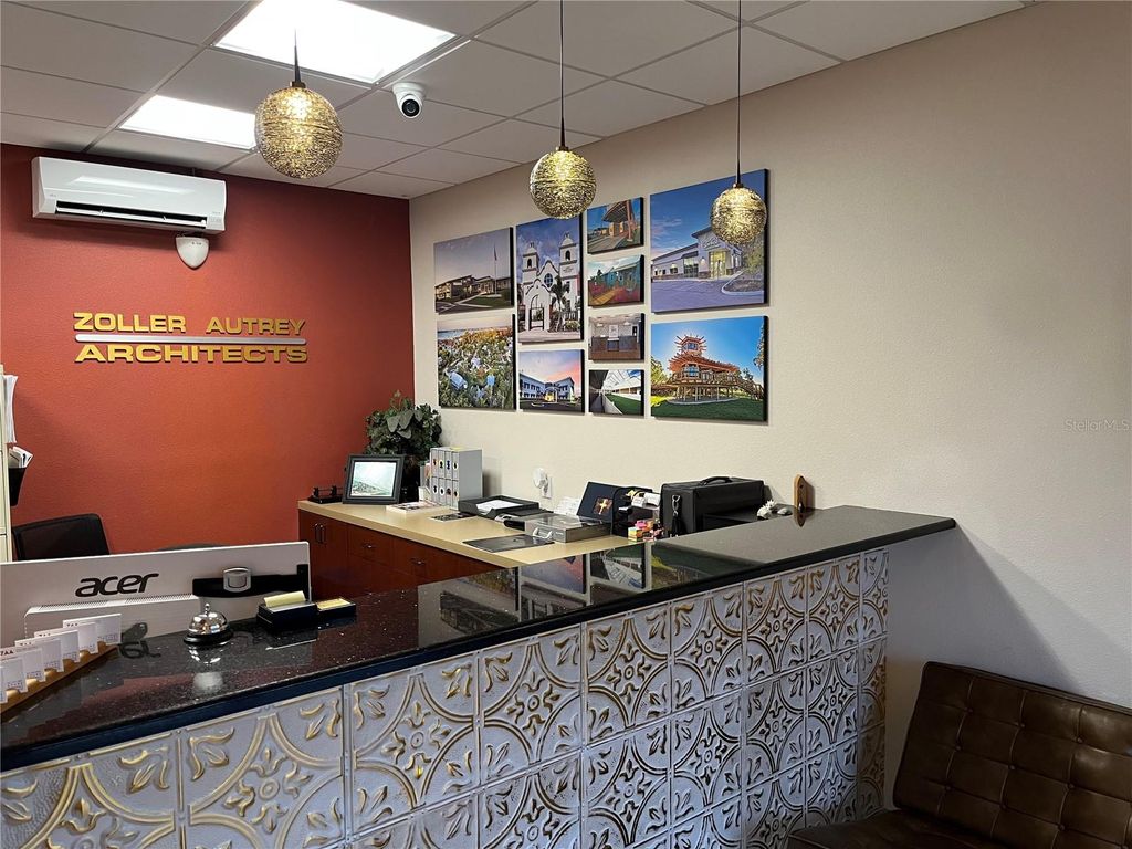 Photo of 918 14th Street, Bradenton, FL 34205 (MLS # A4674006)