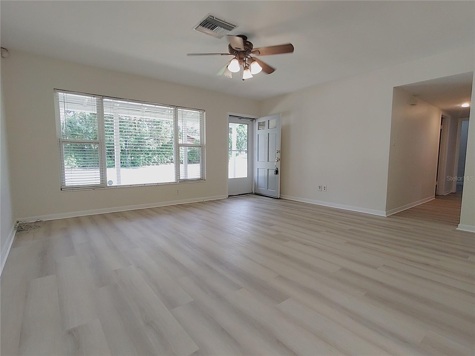 OAKLAND ESTATES 2ND SEC - Residential Lease