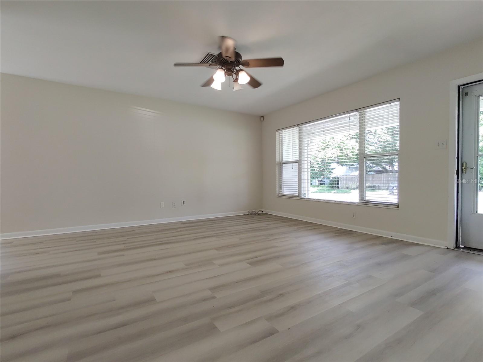 OAKLAND ESTATES 2ND SEC - Residential Lease