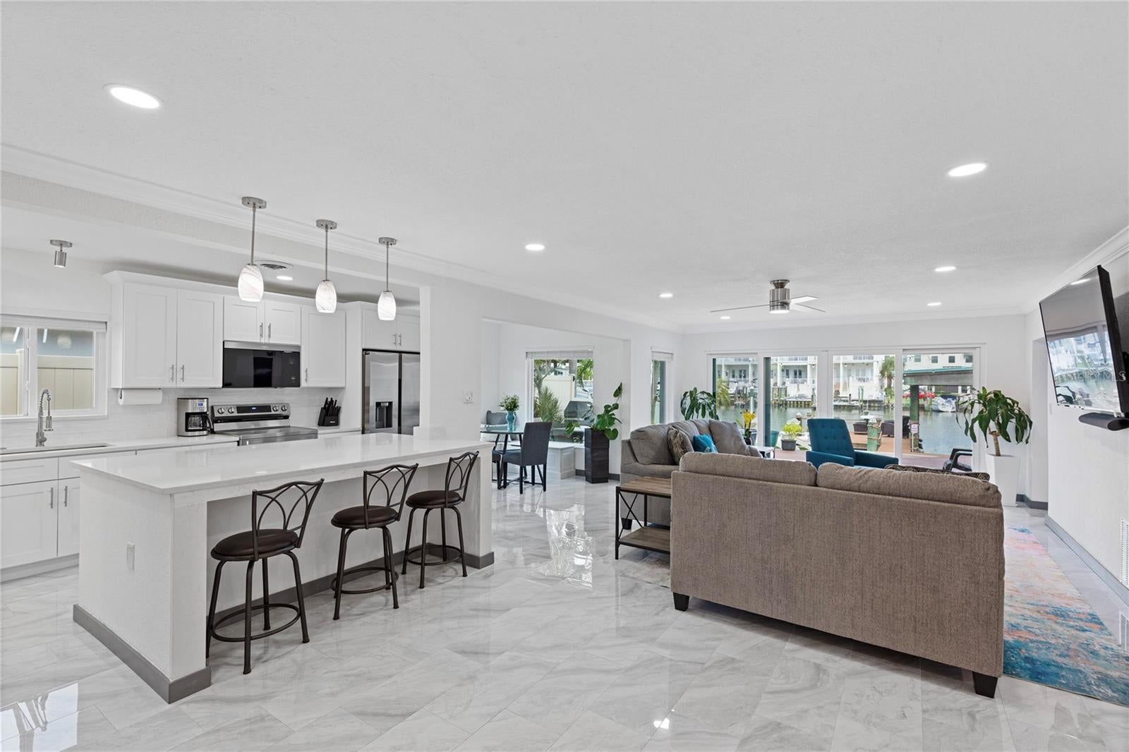 166 BAYSIDE DRIVE
