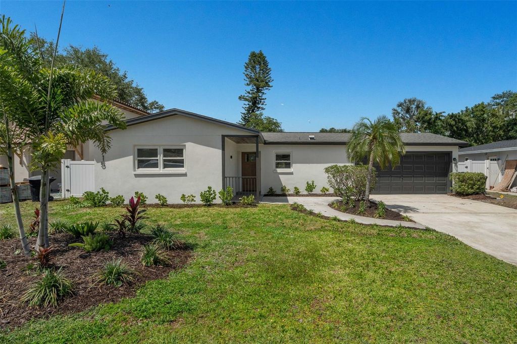 Photo of 1715 Delaware Avenue NE, St Petersburg, FL 33703 (MLS # TB8504603)