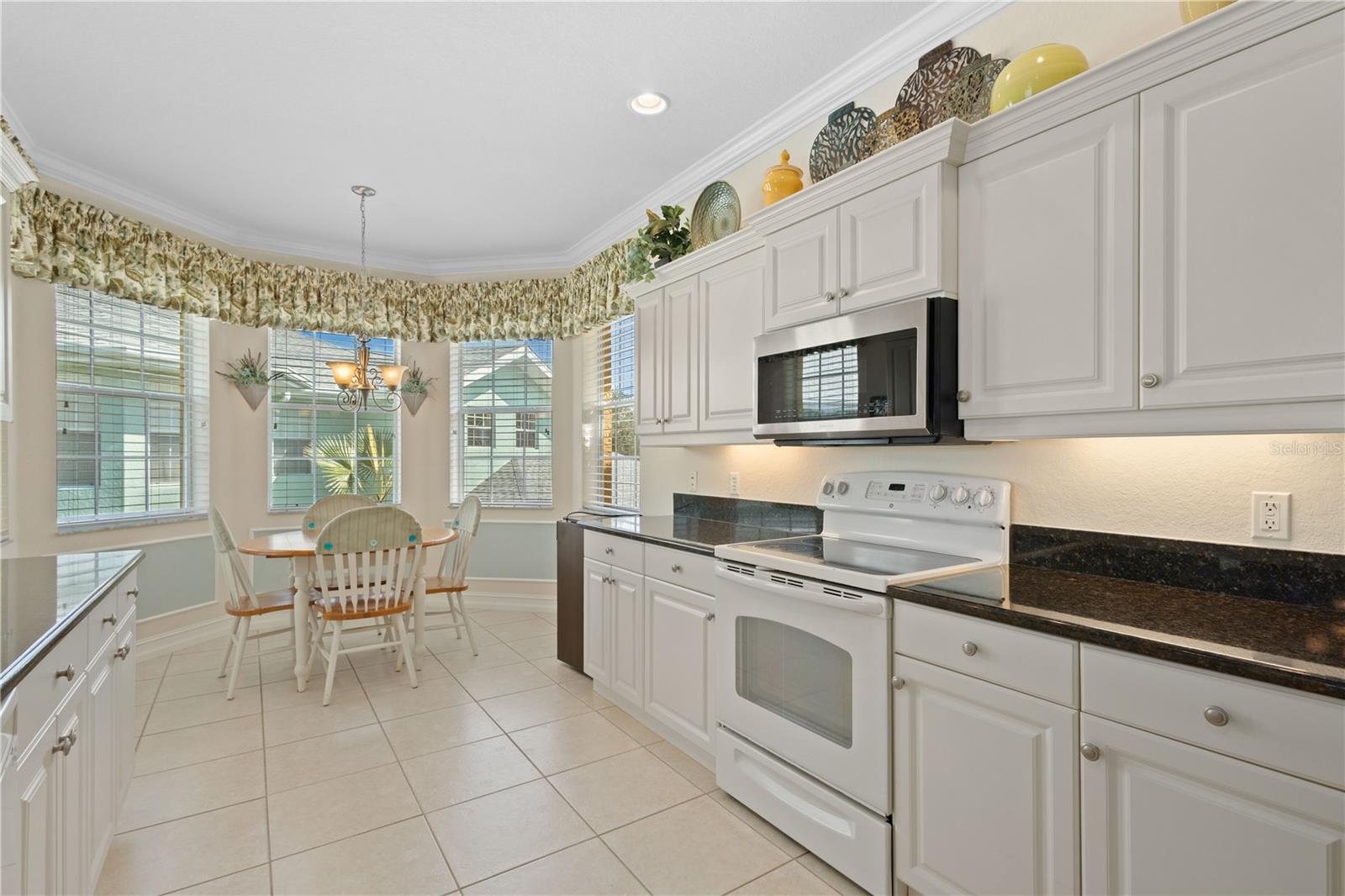 LAKE FRONT VLS/HERITAGE LAKE PARK - Residential