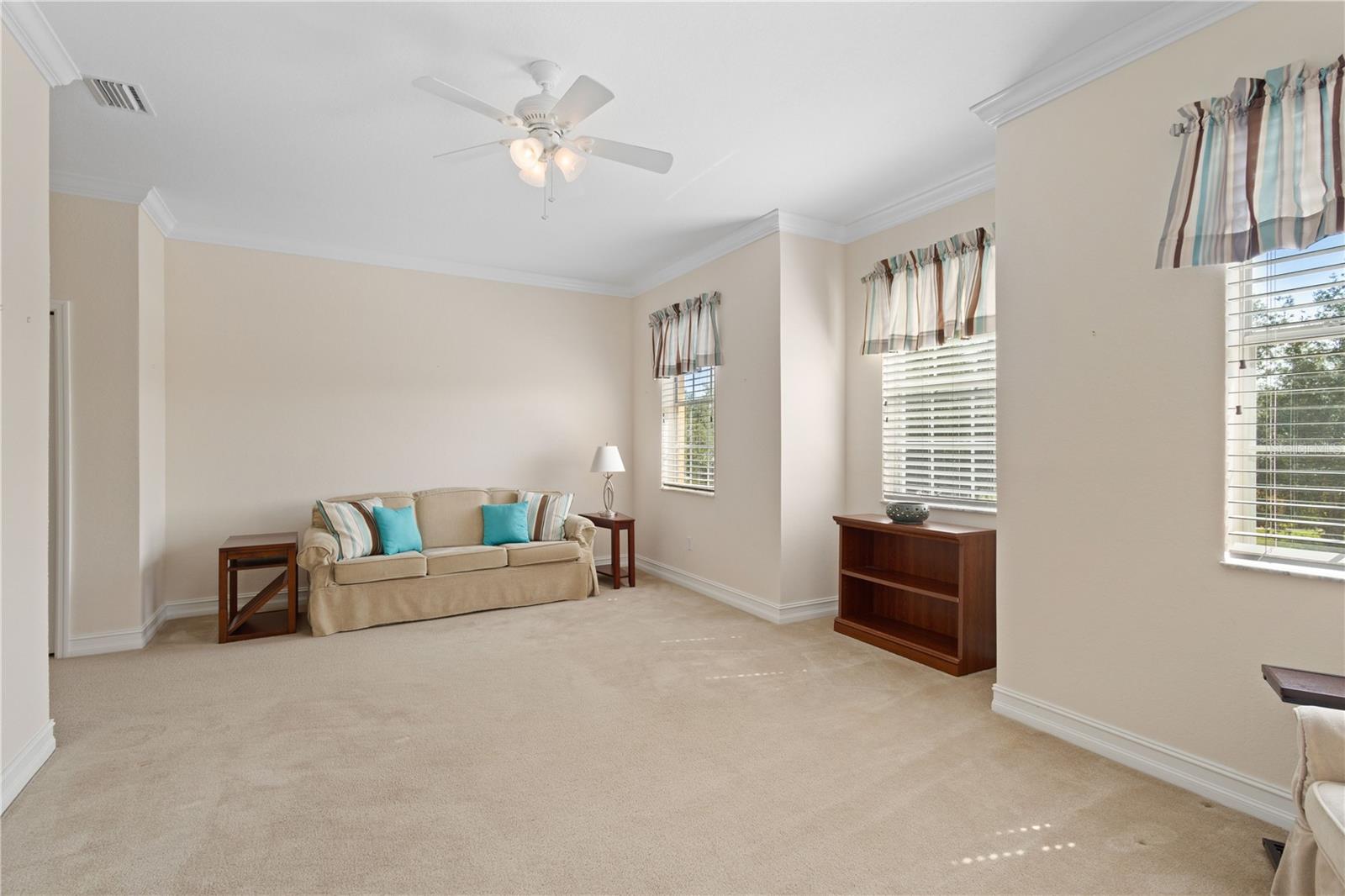 LAKE FRONT VLS/HERITAGE LAKE PARK - Residential