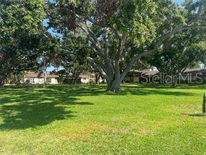 DEERWOOD GARDENS UNIT ONE - Residential Lease