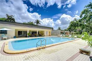 DEERWOOD GARDENS UNIT ONE - Residential Lease