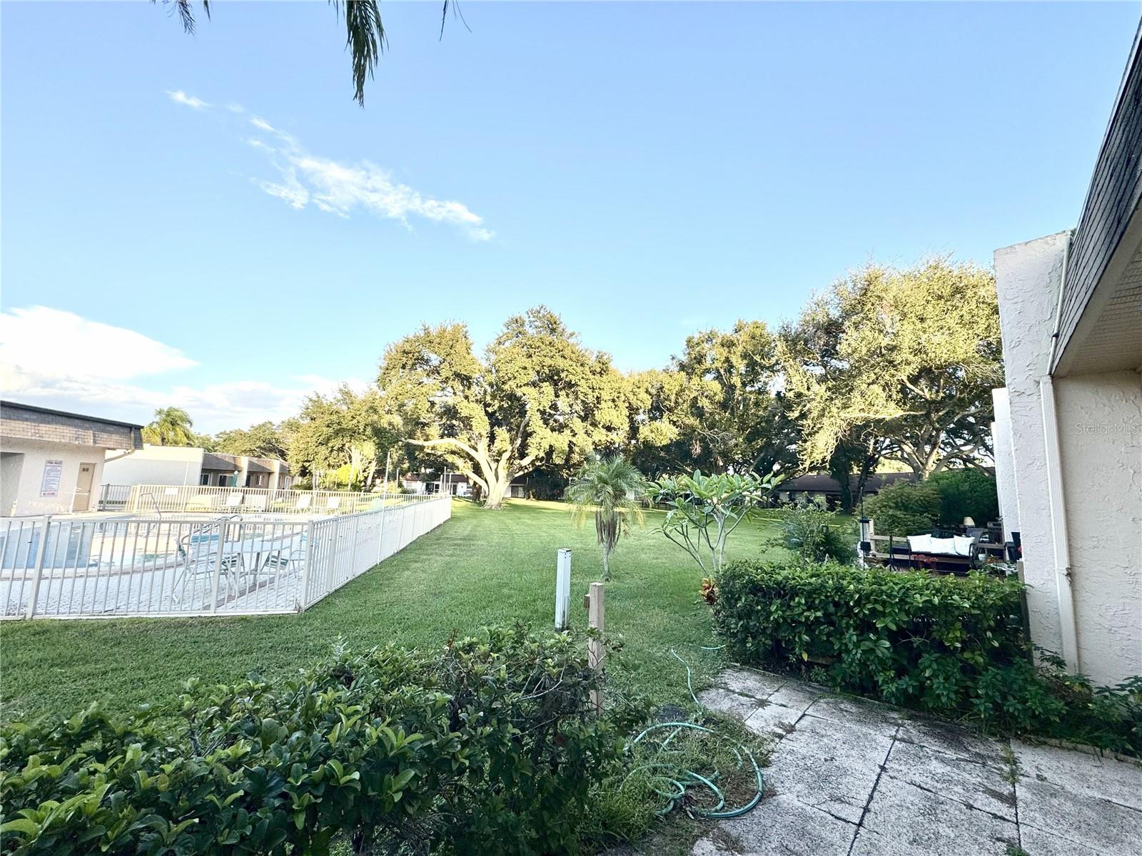 DEERWOOD GARDENS UNIT ONE - Residential Lease