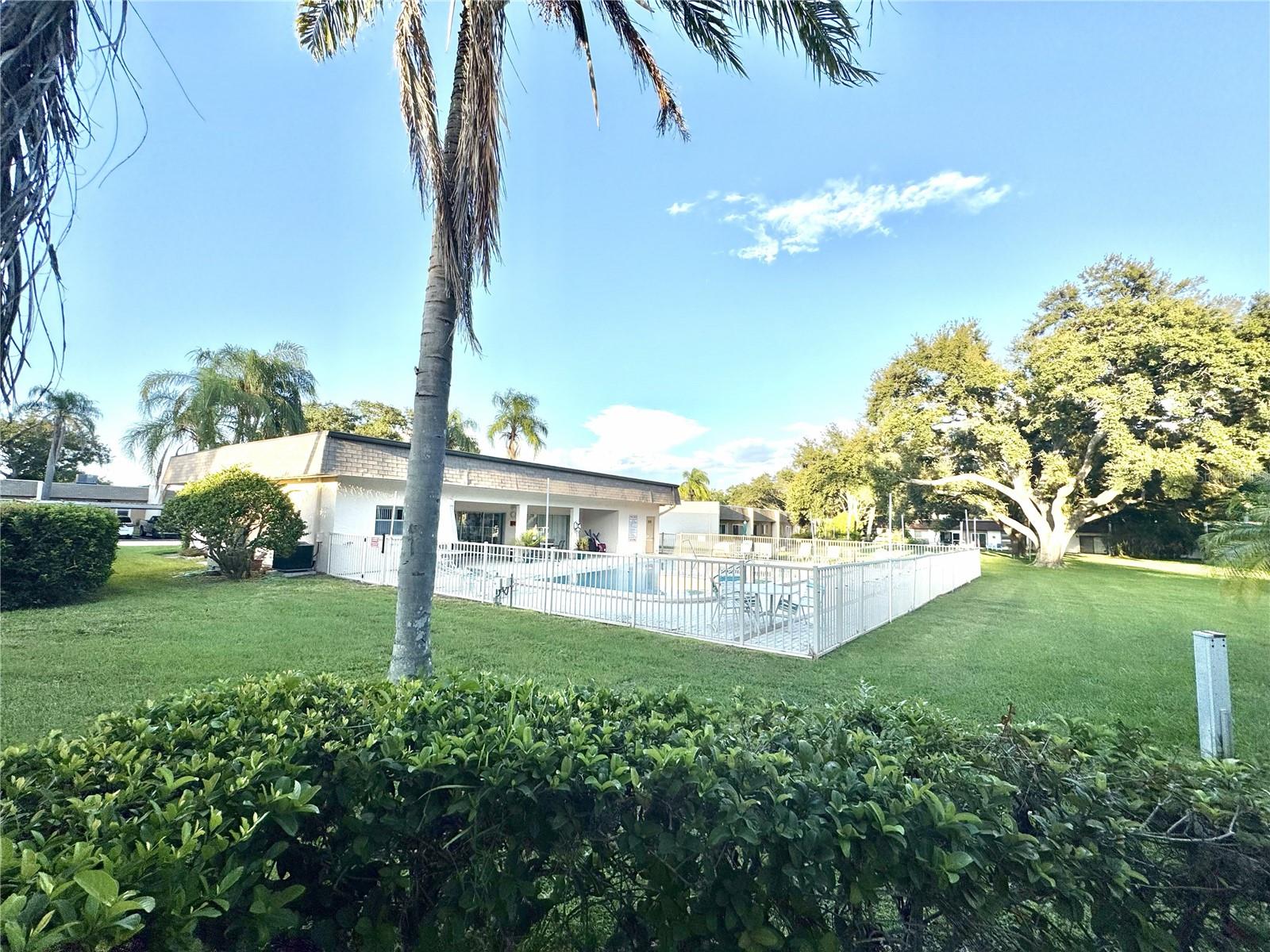 DEERWOOD GARDENS UNIT ONE - Residential Lease