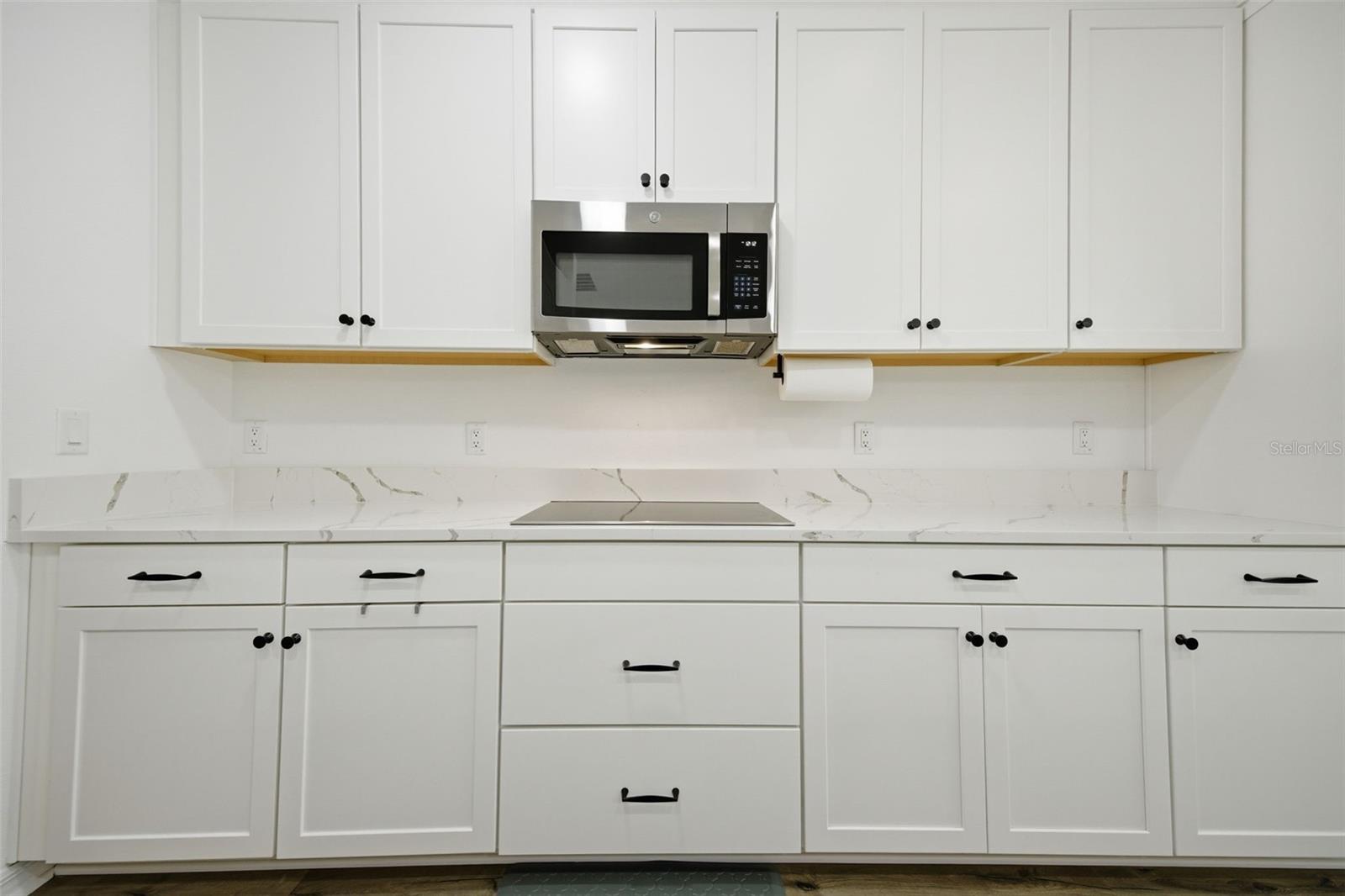 WHISPERING OAKS PRESERVE - Residential