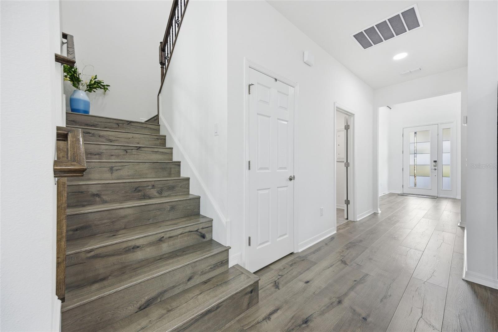 WHISPERING OAKS PRESERVE - Residential