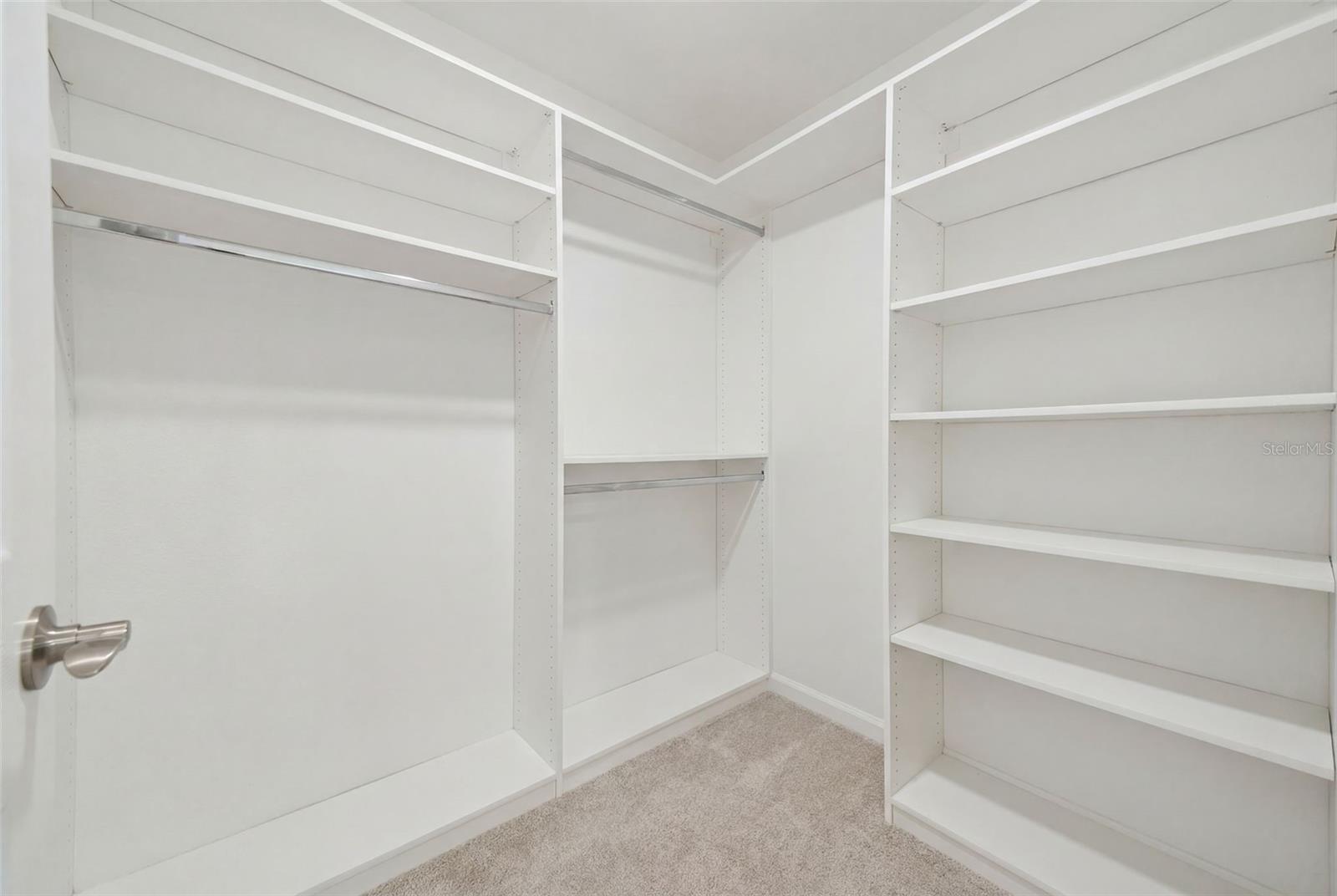 WHISPERING OAKS PRESERVE - Residential