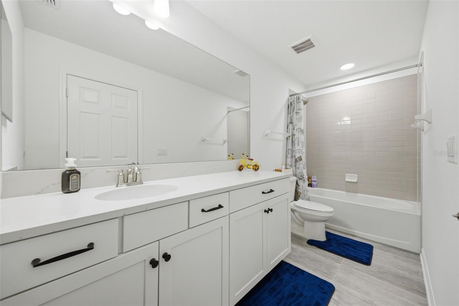 WHISPERING OAKS PRESERVE - Residential