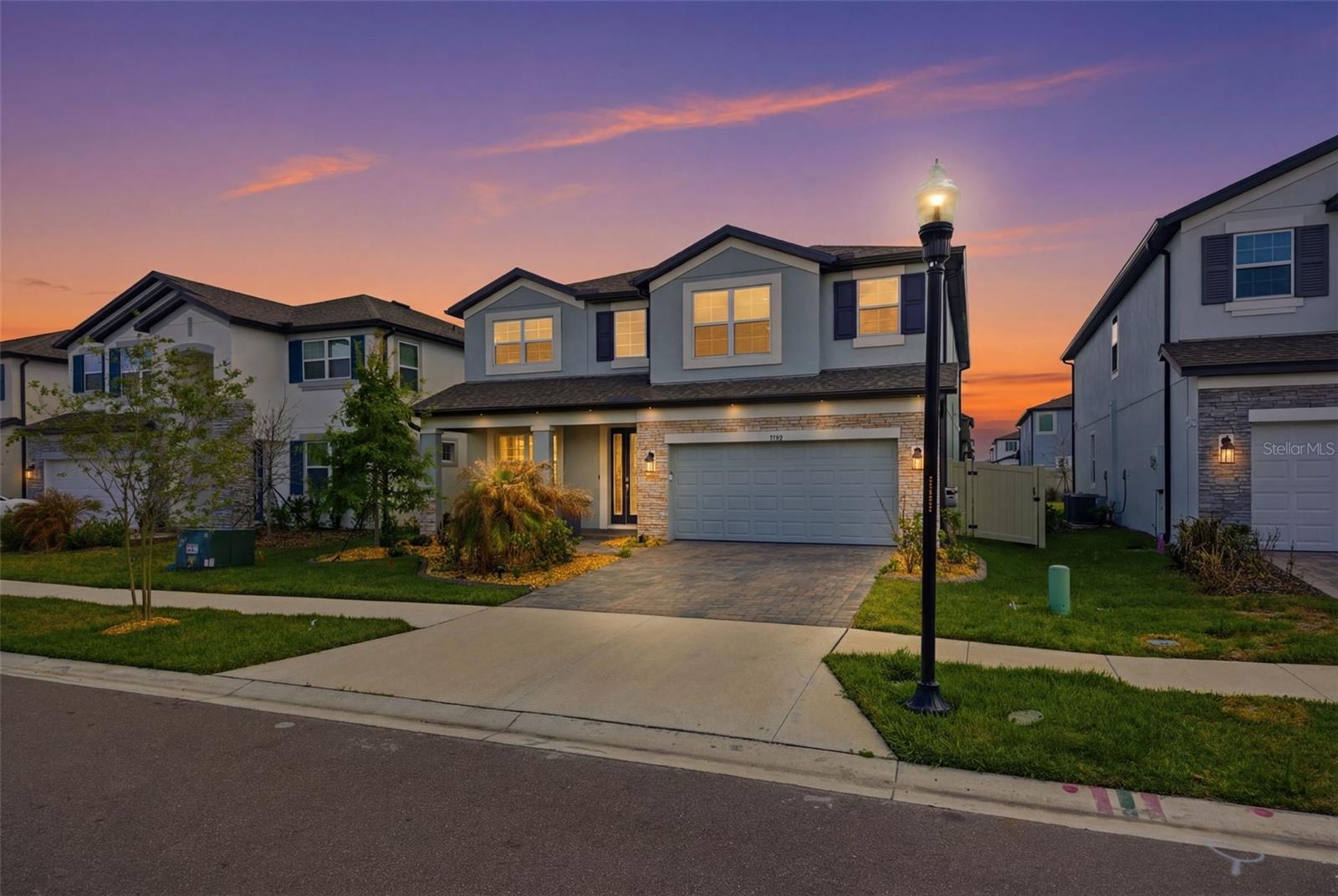 7792 NOTCHED PINE BEND