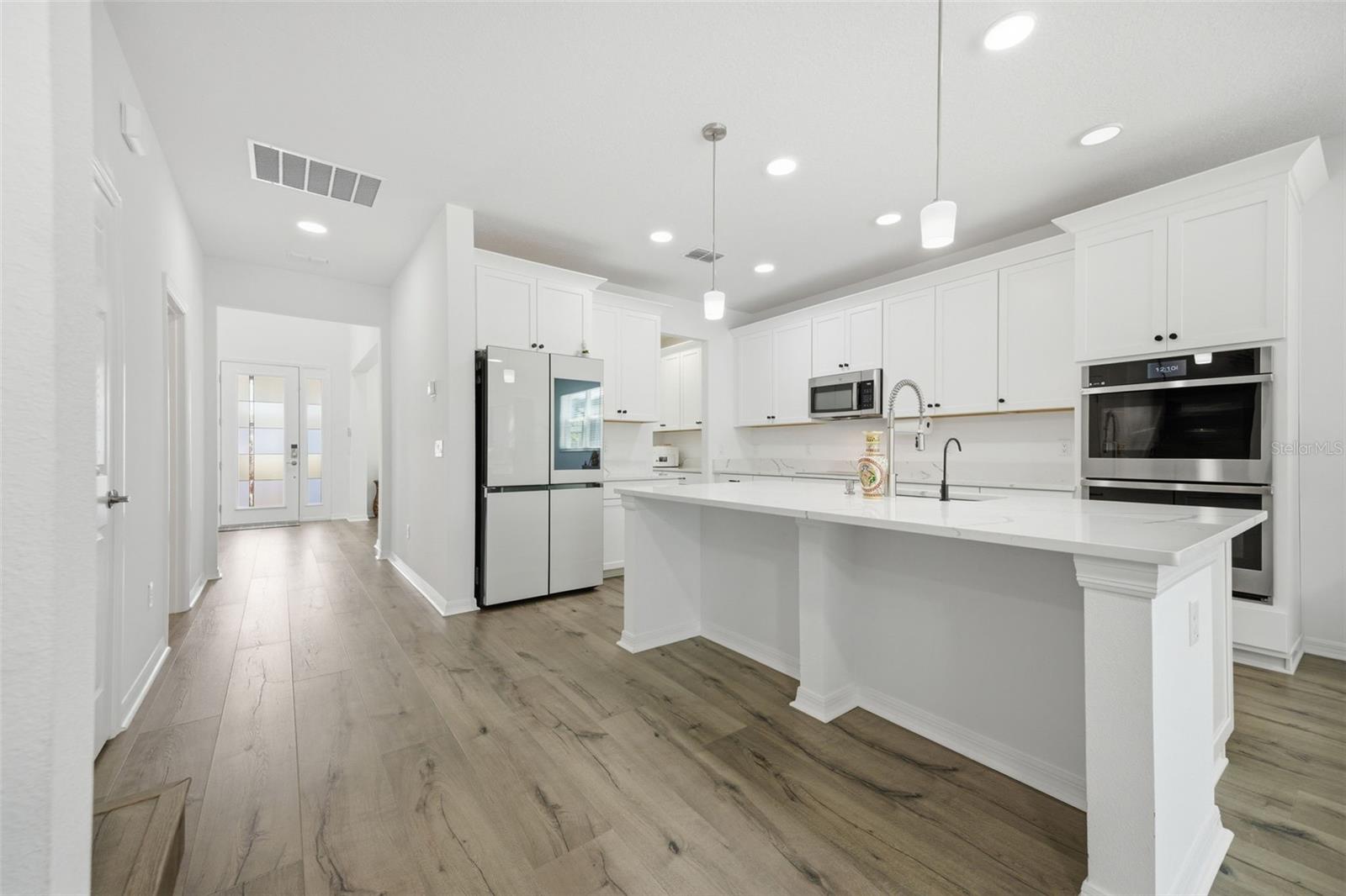 WHISPERING OAKS PRESERVE - Residential