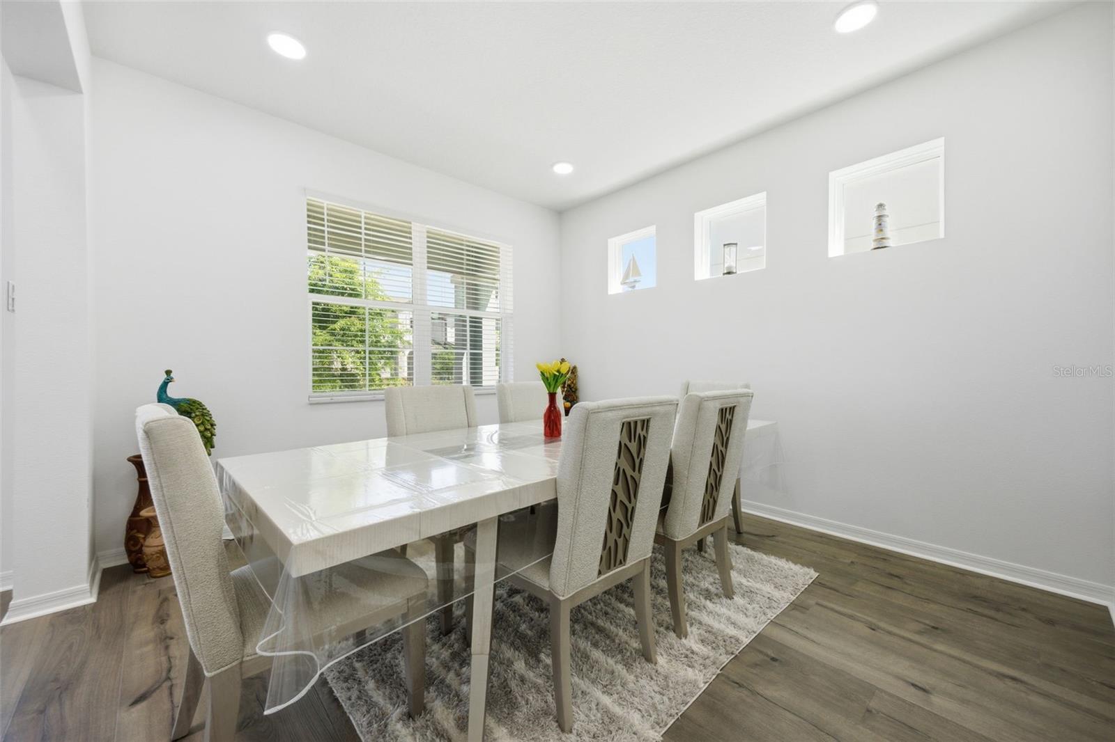 WHISPERING OAKS PRESERVE - Residential