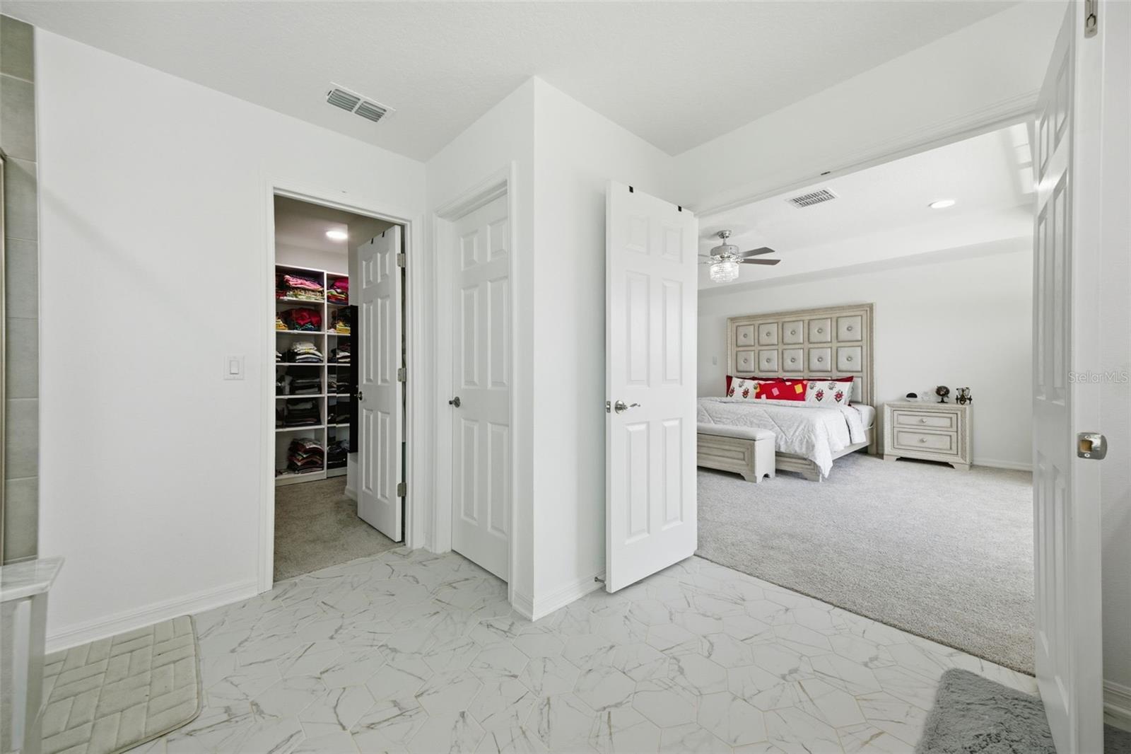 WHISPERING OAKS PRESERVE - Residential