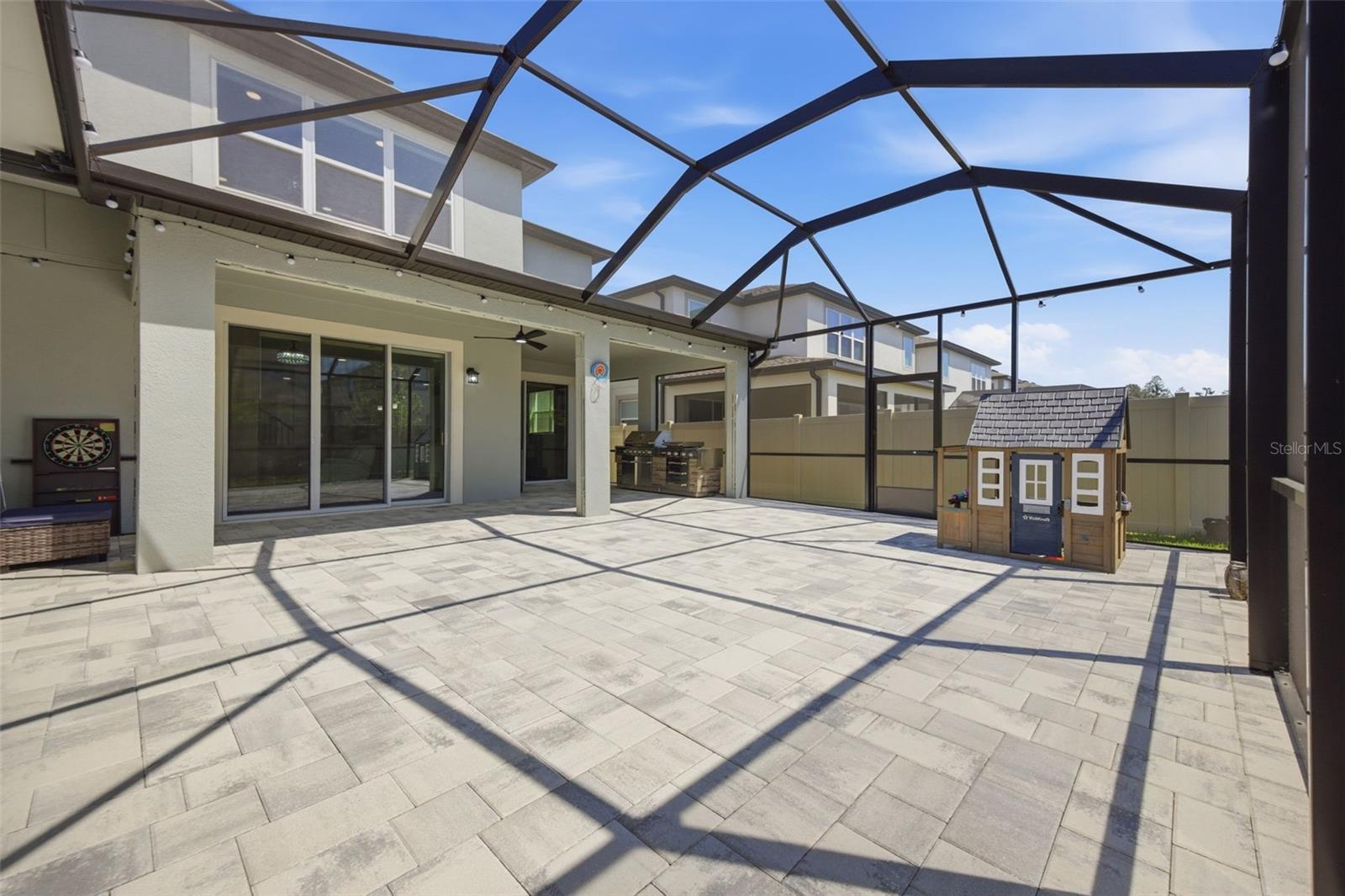 WHISPERING OAKS PRESERVE - Residential