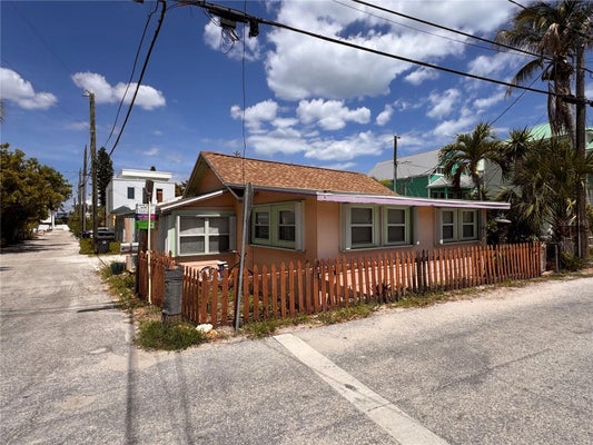 101 95TH AVE, TREASURE ISLAND, FL 33706 - Image e725808aa95d0de2f17e6953eef03cfd/552502037