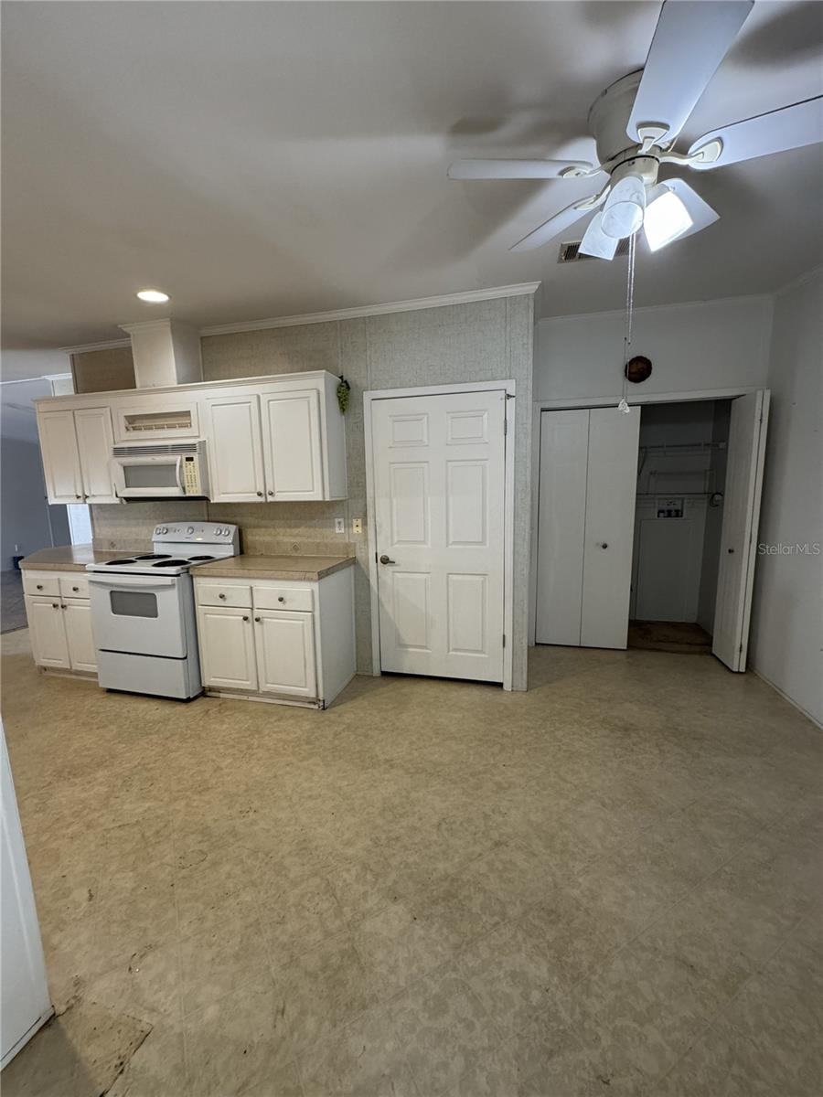 VENICE ISLE - Residential