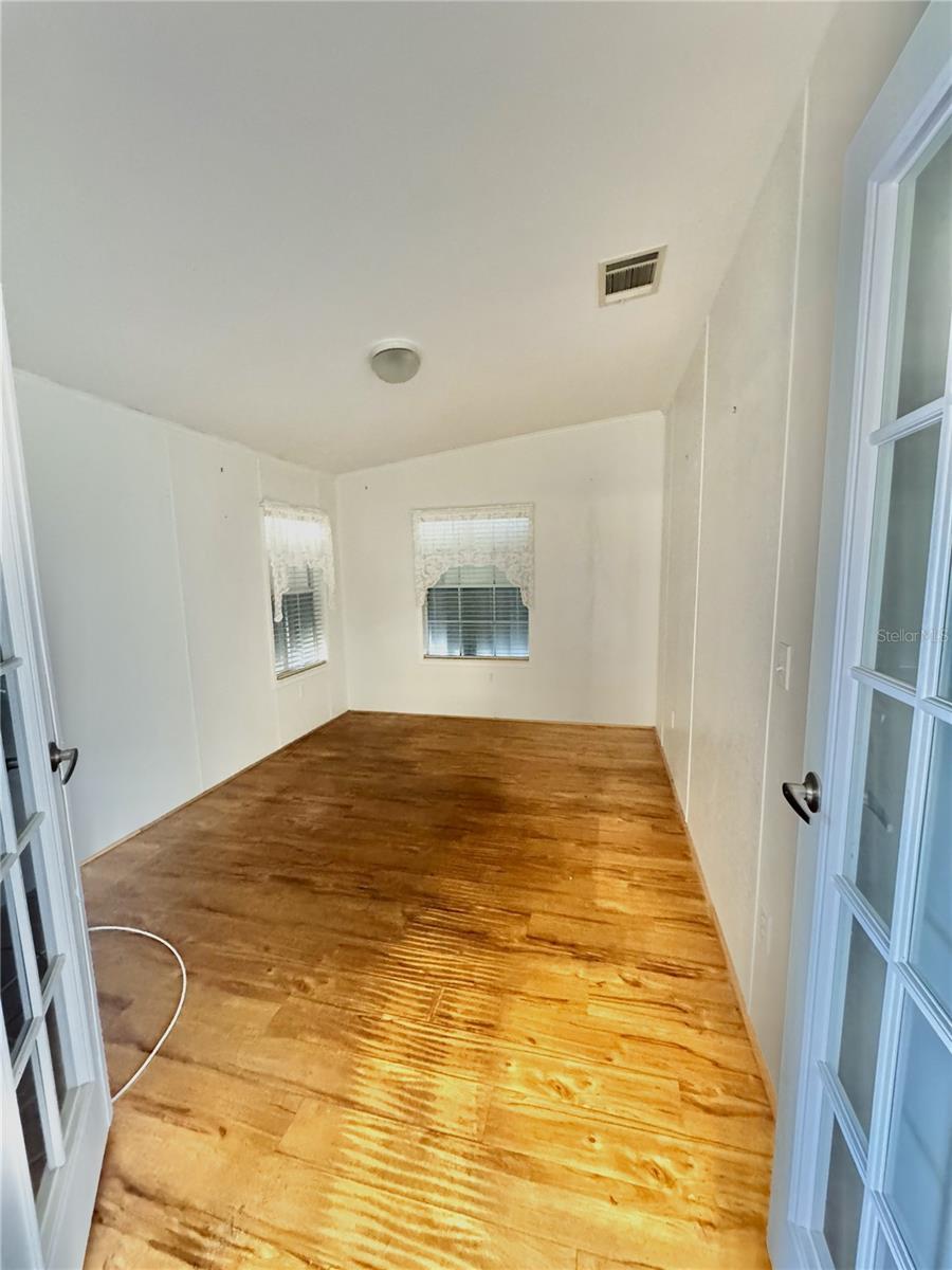 VENICE ISLE - Residential