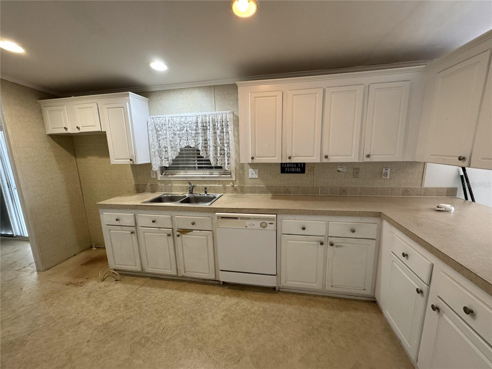 VENICE ISLE - Residential