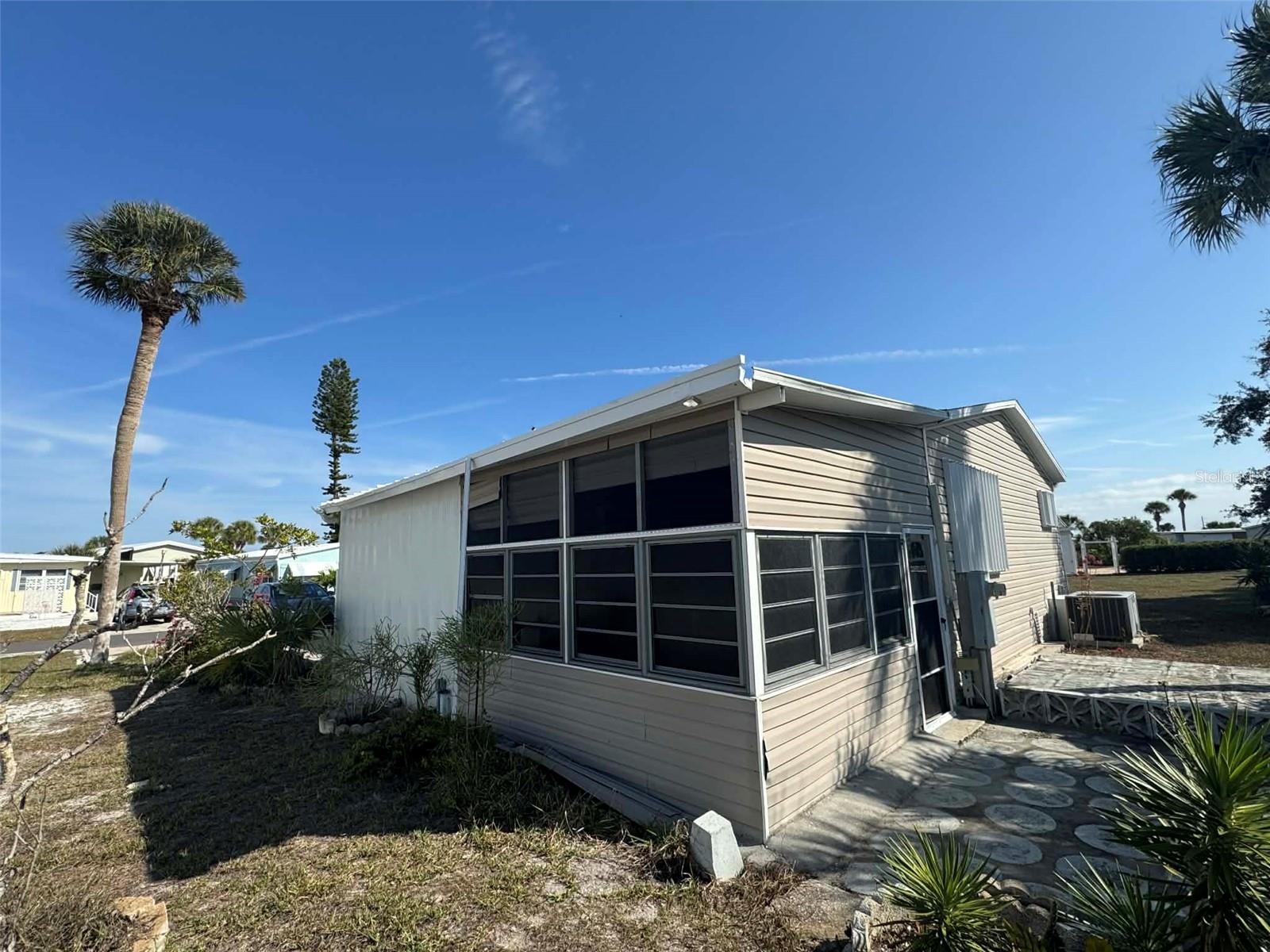 VENICE ISLE - Residential