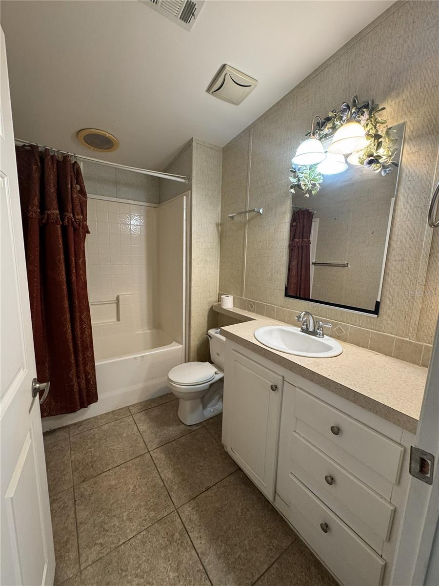 VENICE ISLE - Residential