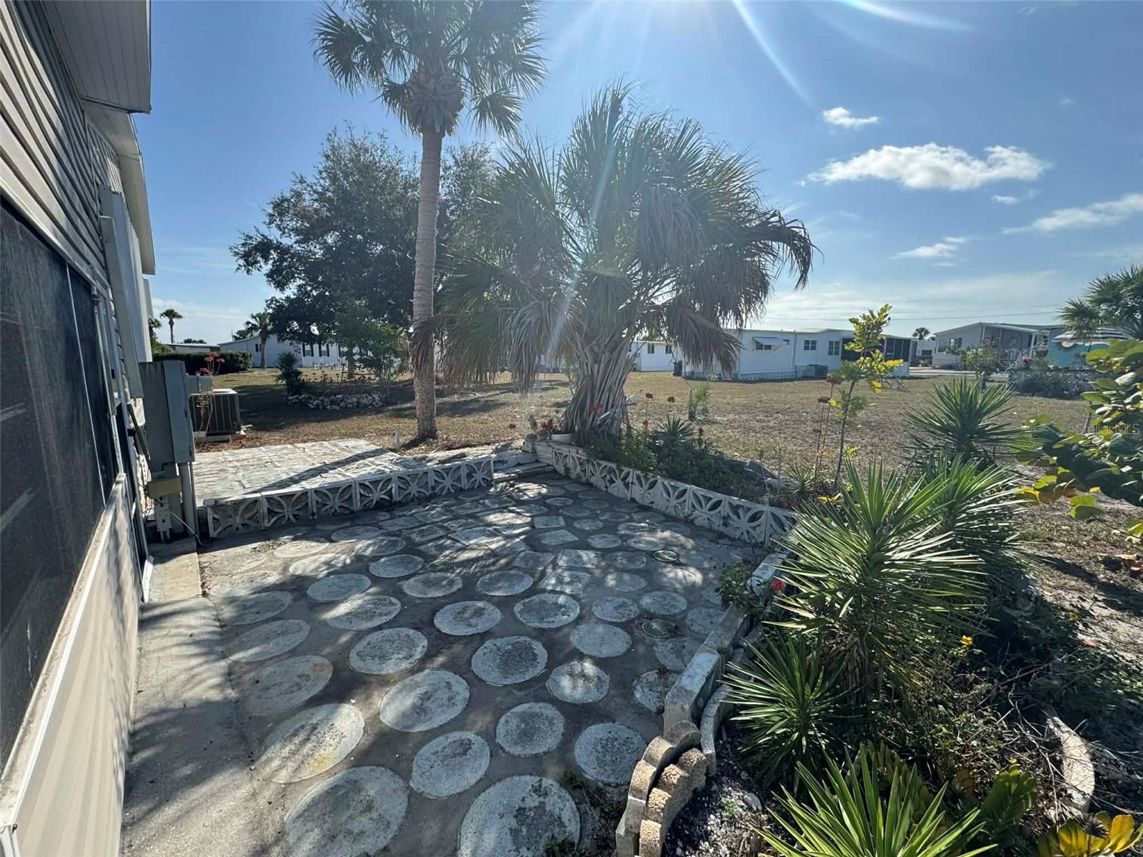 VENICE ISLE - Residential