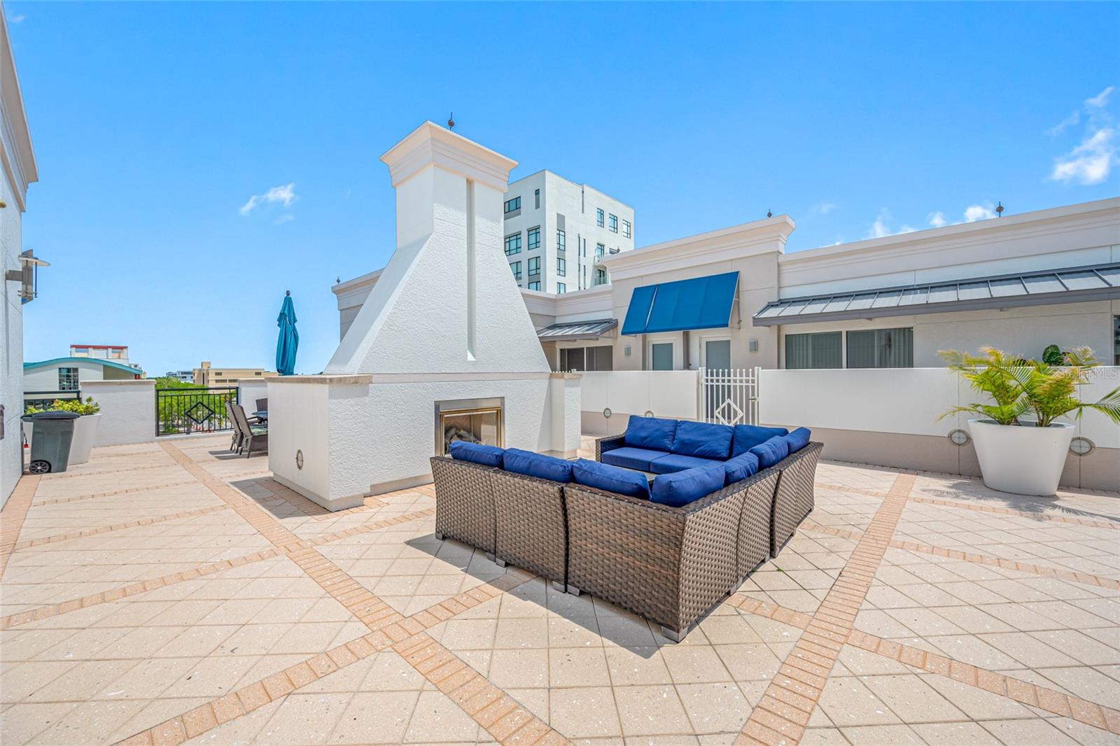 WATERS EDGE CONDO - Residential