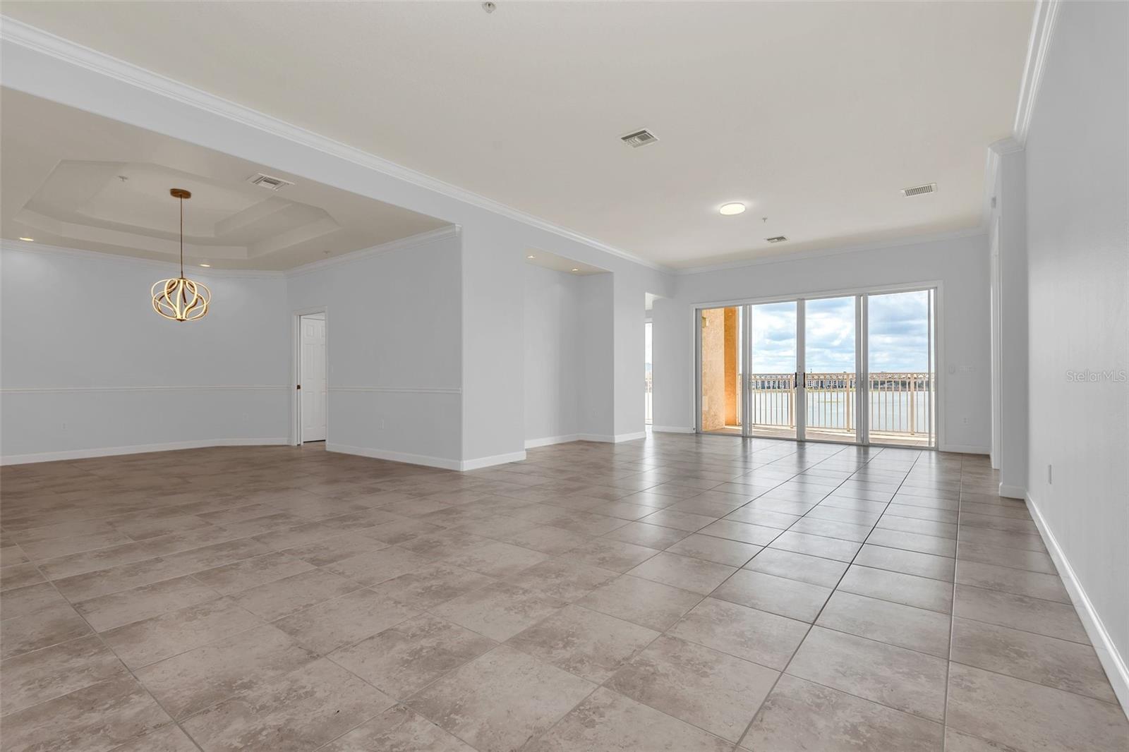 VIZCAYA HEIGHTS CONDO - Residential