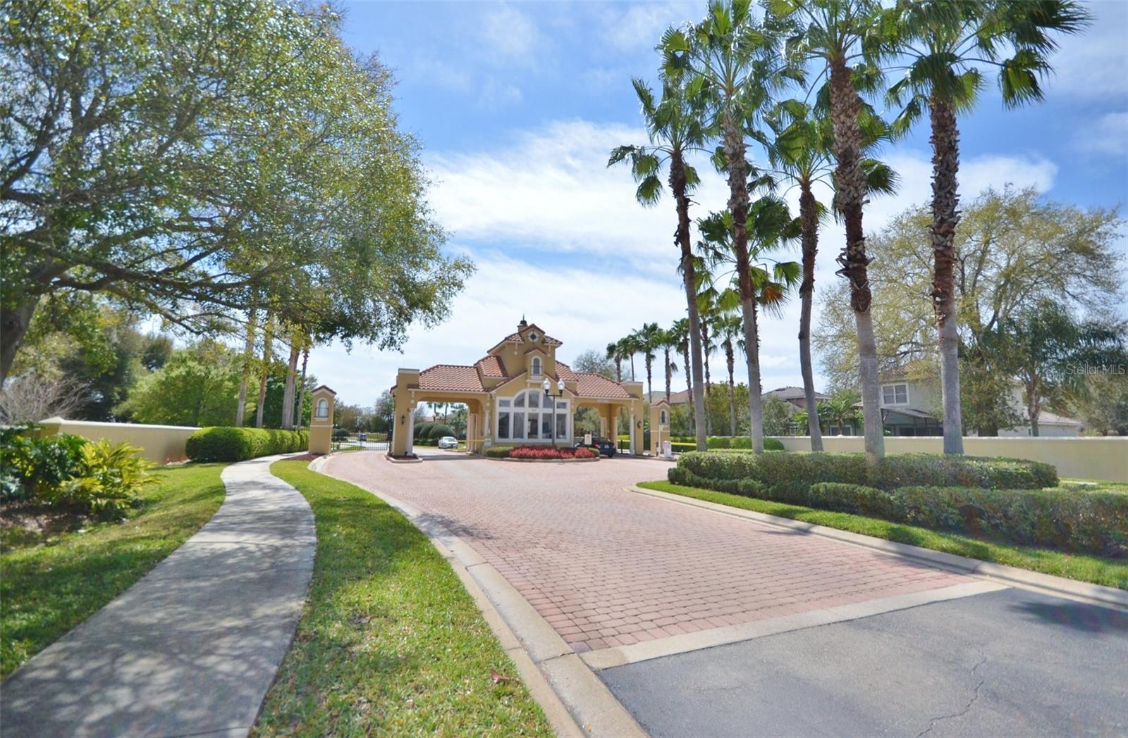 VIZCAYA HEIGHTS CONDO - Residential