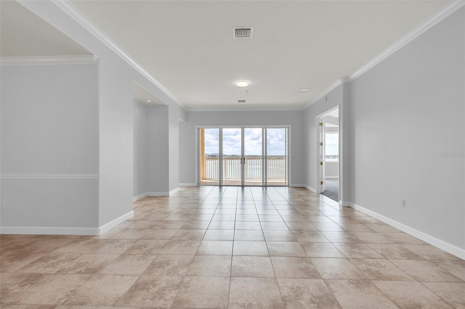 VIZCAYA HEIGHTS CONDO - Residential