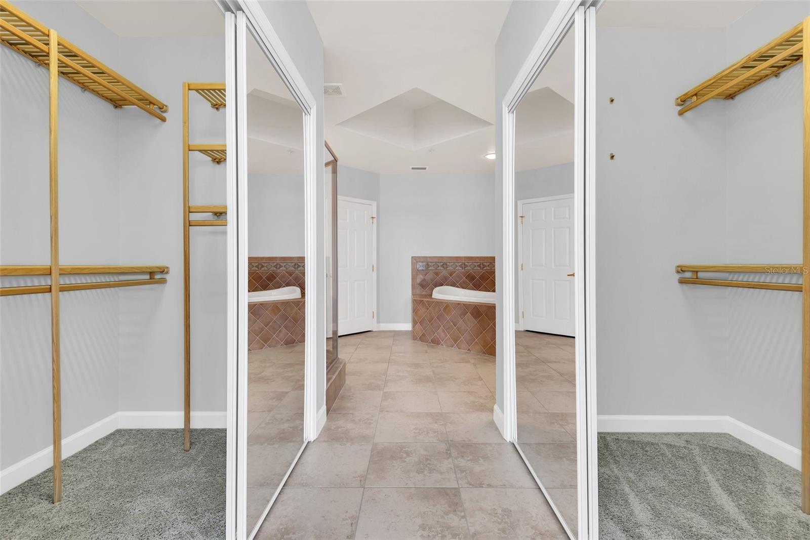 VIZCAYA HEIGHTS CONDO - Residential