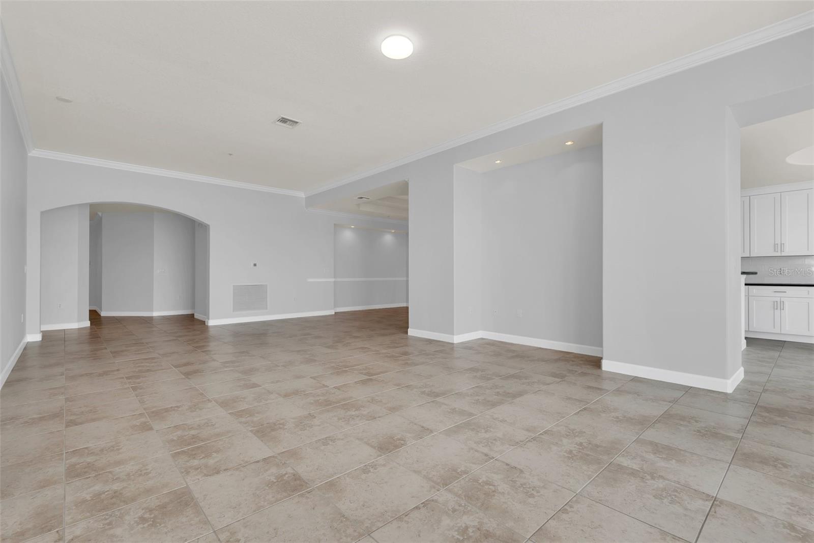 VIZCAYA HEIGHTS CONDO - Residential