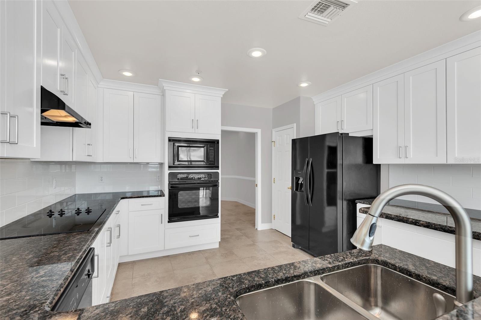 VIZCAYA HEIGHTS CONDO - Residential