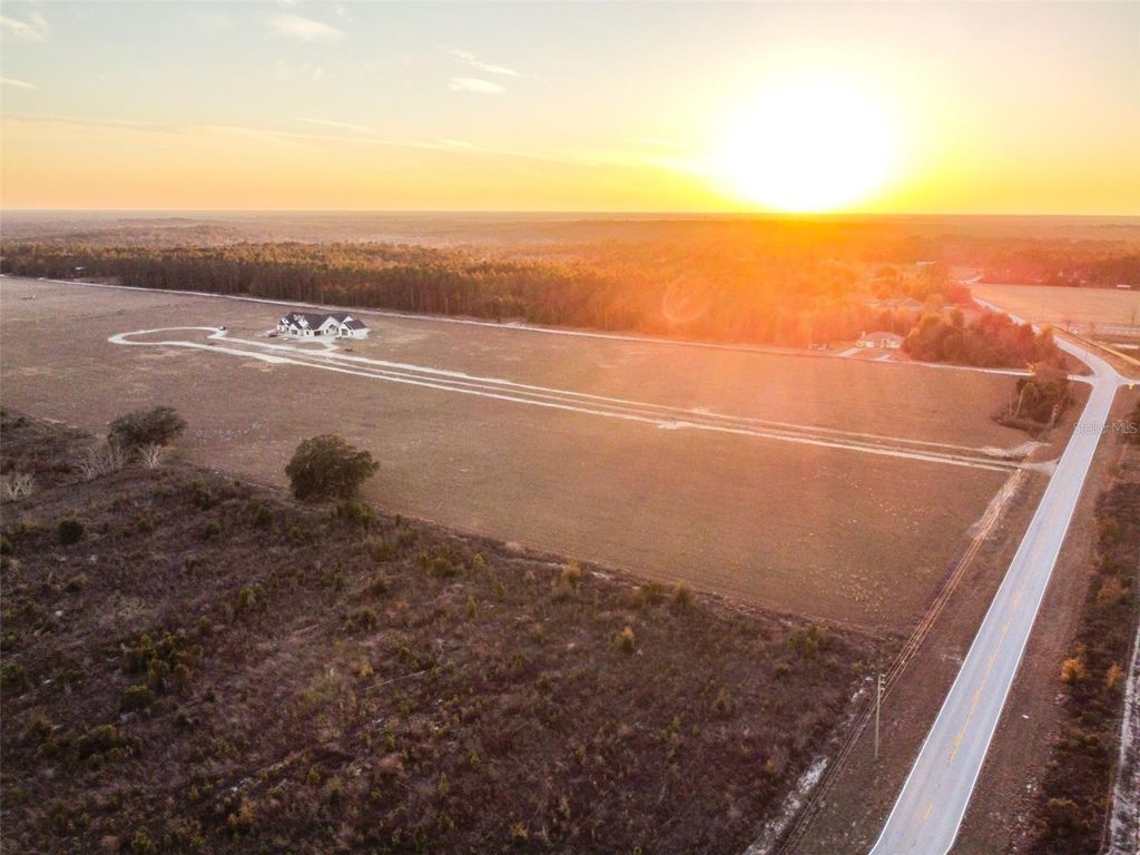 Photo of Royal Sky (lot 6) Court, Brooksville, FL 34602 (MLS # TB8477316)