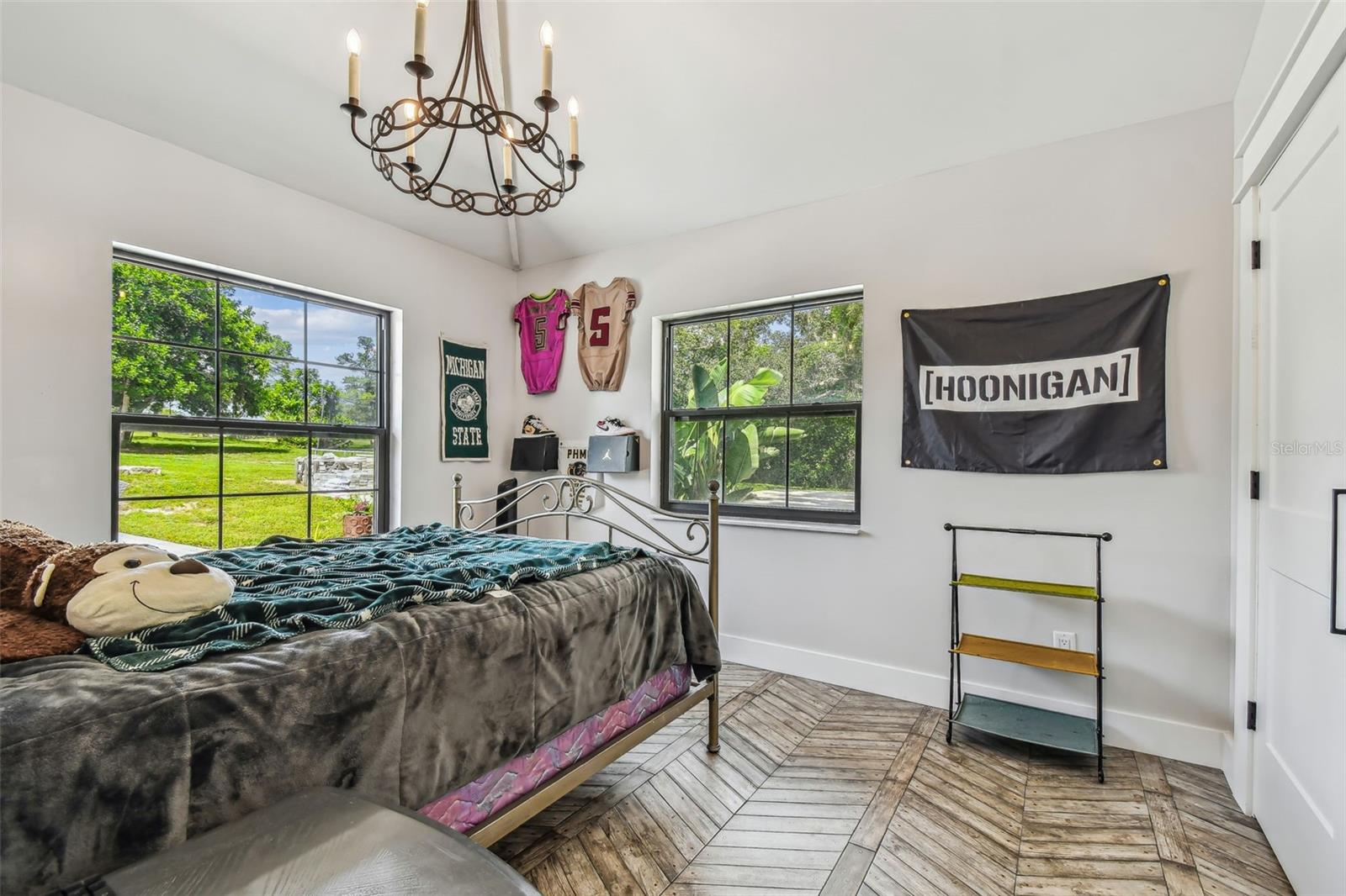 FAIRWAY MANOR - Residential